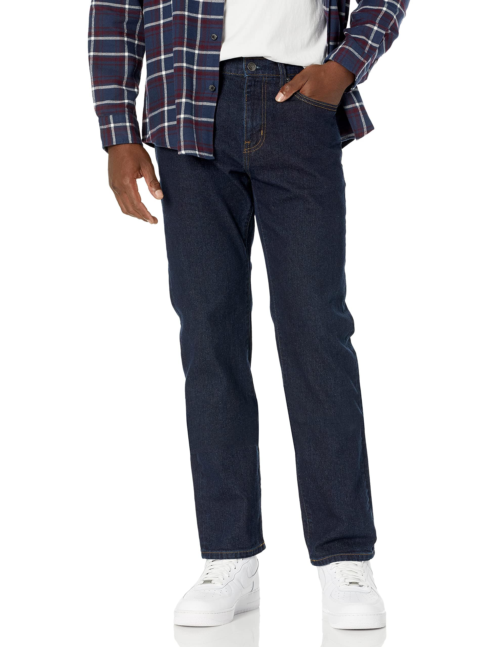 Amazon Essentials Men's Straight-Fit Stretch Jean - Discontinued Colours, Rinsed, 34W / 28L