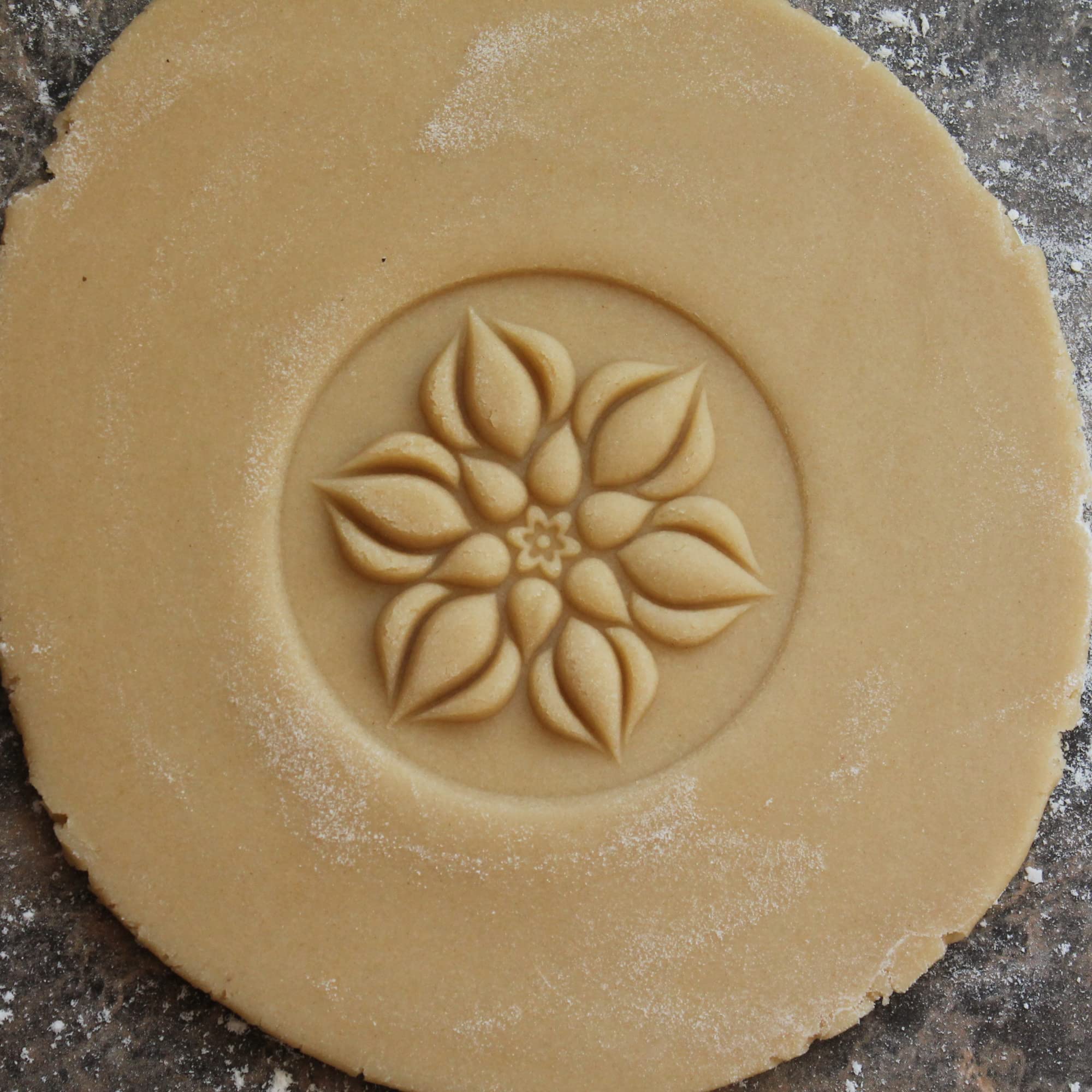 Sello de madera de la galleta, 2.5 pulgadas (Lotus Bud CS-039)