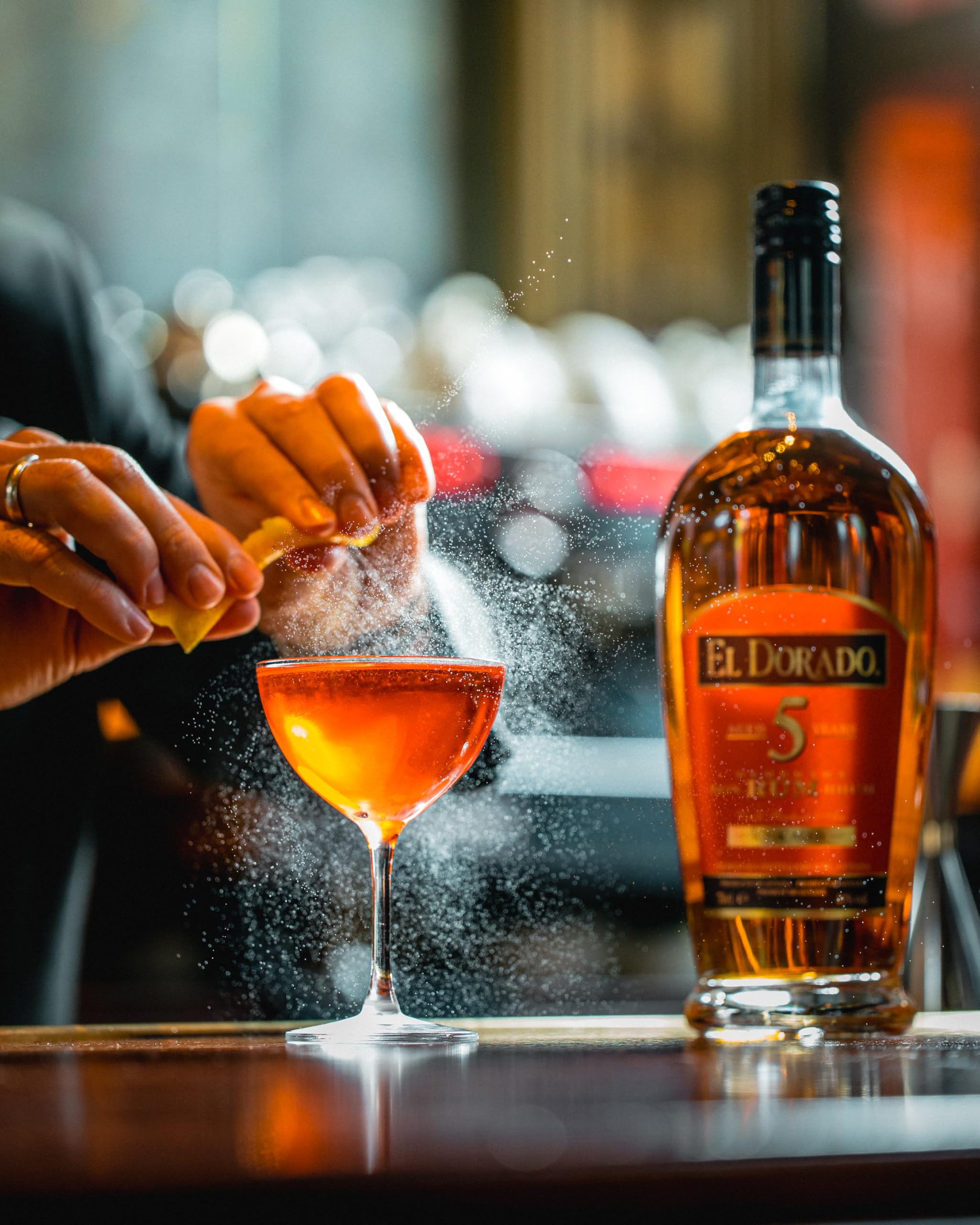 El Dorado, Rum 5 Years Old, 700 ml, Aroma di Caramello e Albicocche, Note Speziate di Caramello, Cioccolato Fondente e Zenzero, Invecchiato 5 anni in Guyana in Botti exBourbon, Idea Regalo, 40% Vol.