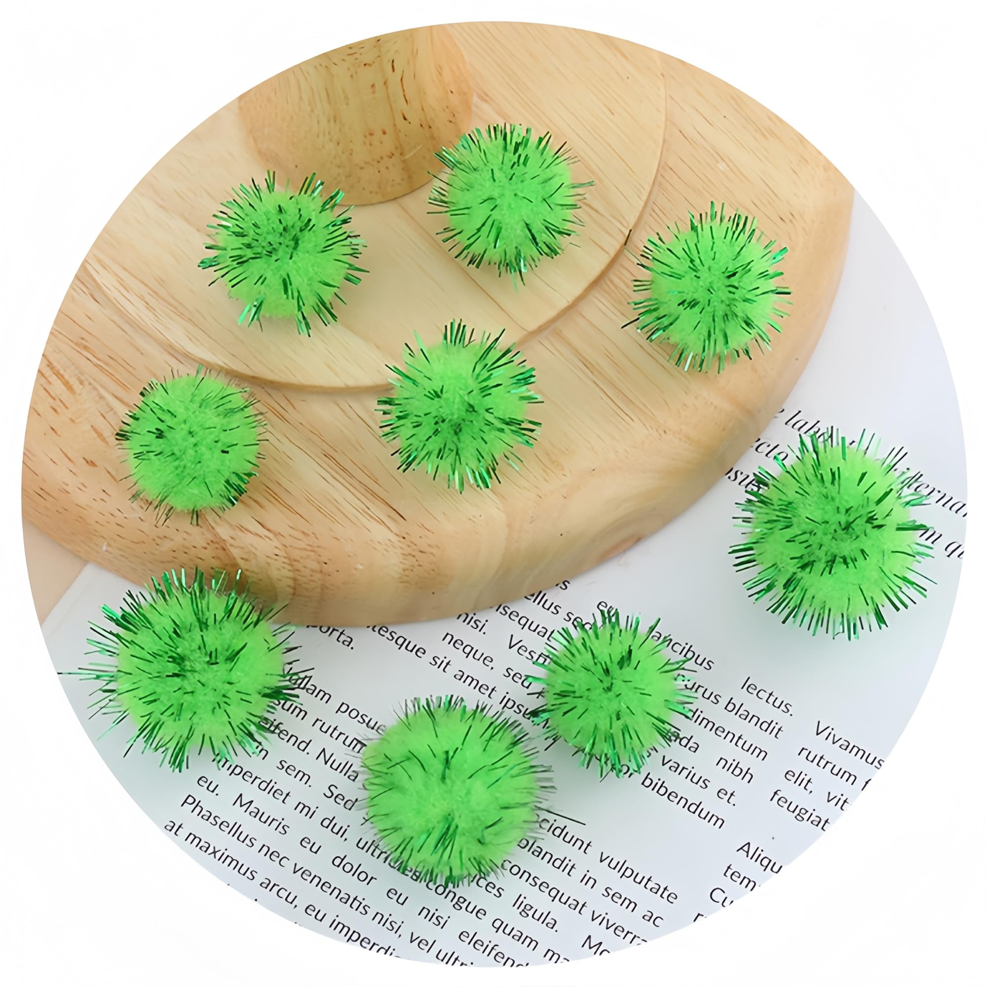 Pom-poms Ball Fluffy Craft, 600 sztuk pomponów brokatowych 20 mm, ozdoby świąteczne, szycie pomponów, kulki cekinowe, pompony świąteczne, kulka nitkowa, kolorowe cekiny(Grün)