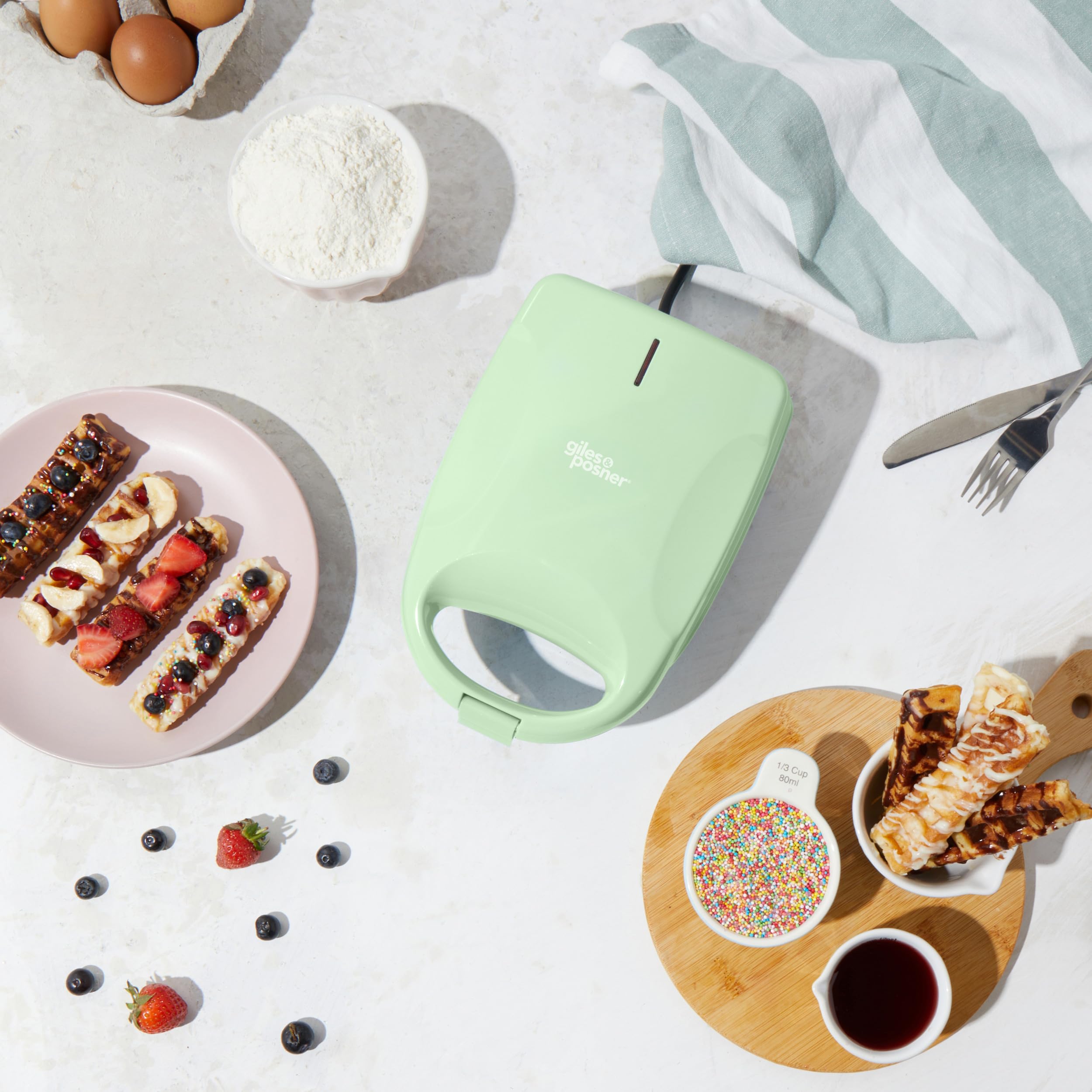Giles & Posner Stick Waffle Maker – gofrownica belgijska z nieprzywierającymi płytkami do łatwego czyszczenia, antypoślizgowymi nóżkami, czasem nagrzewania 3 minuty, wskaźnikiem zasilania/gotowości