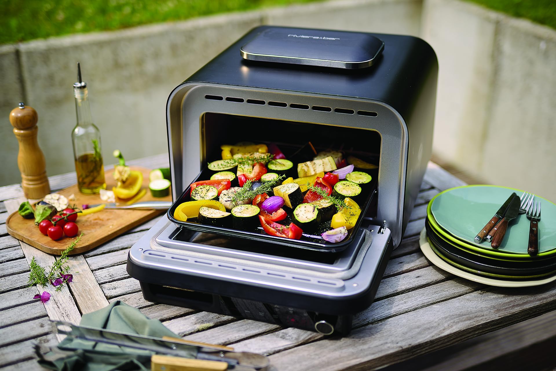 riviera&bar Forno per pizza - Forno compatto e versatile, ad alta temperatura - Vari programmi tra cui Air Fryer, schermo digitale intuitivo - Uso interno ed esterno - Accessori inclusi