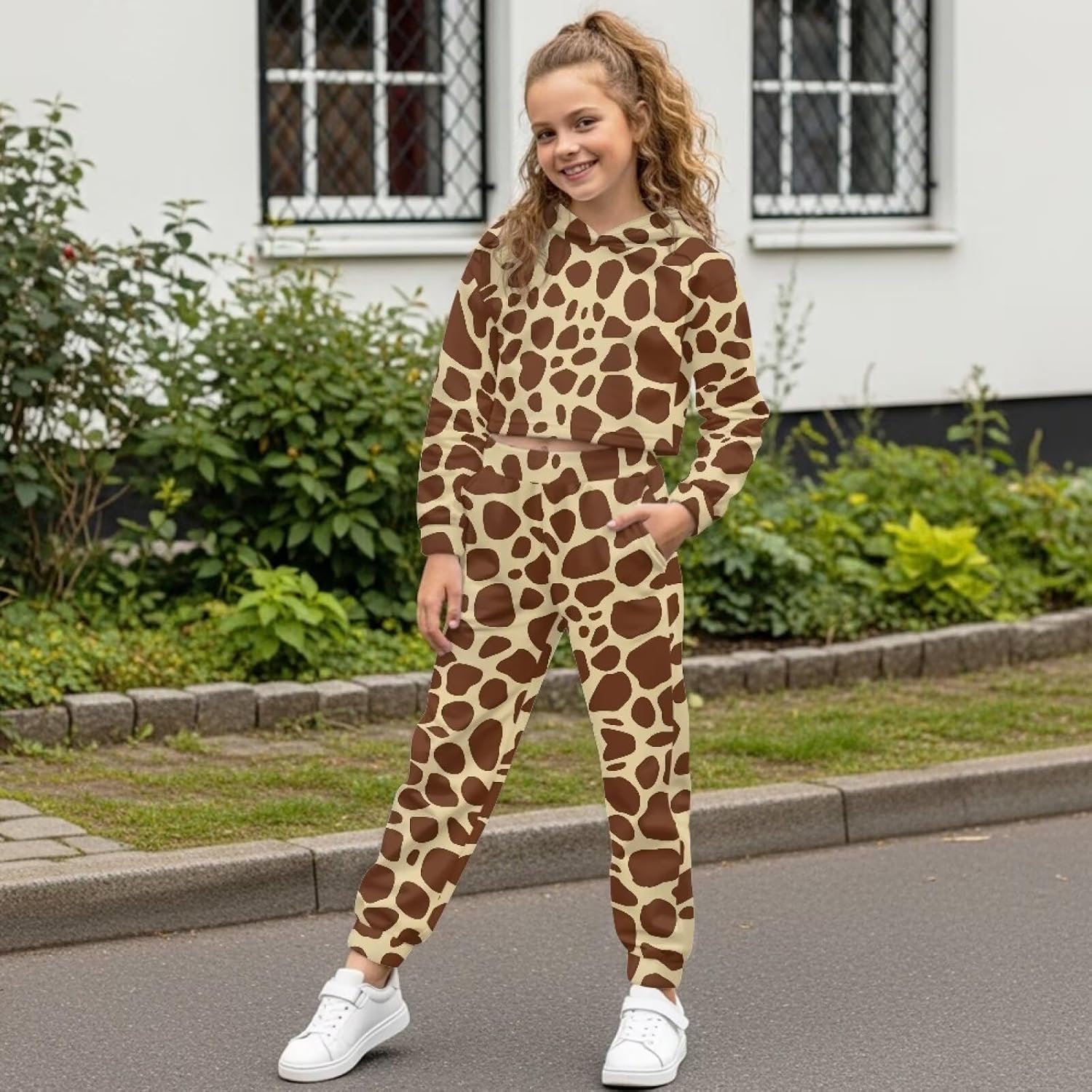 Xpyiqun Tracksuits Size 4-13 Years Outfits for Girls Graphic Sweatshirt and Sweatpants Kids Crop Hoodies 2PCS