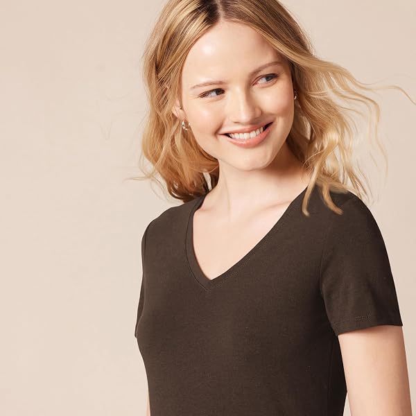 Amazon Essentials T-Shirt a Maniche Corte con vestibilità Classica (Opzioni Girocollo e Scollo a V) Donna, Confezioni Multiple - 4