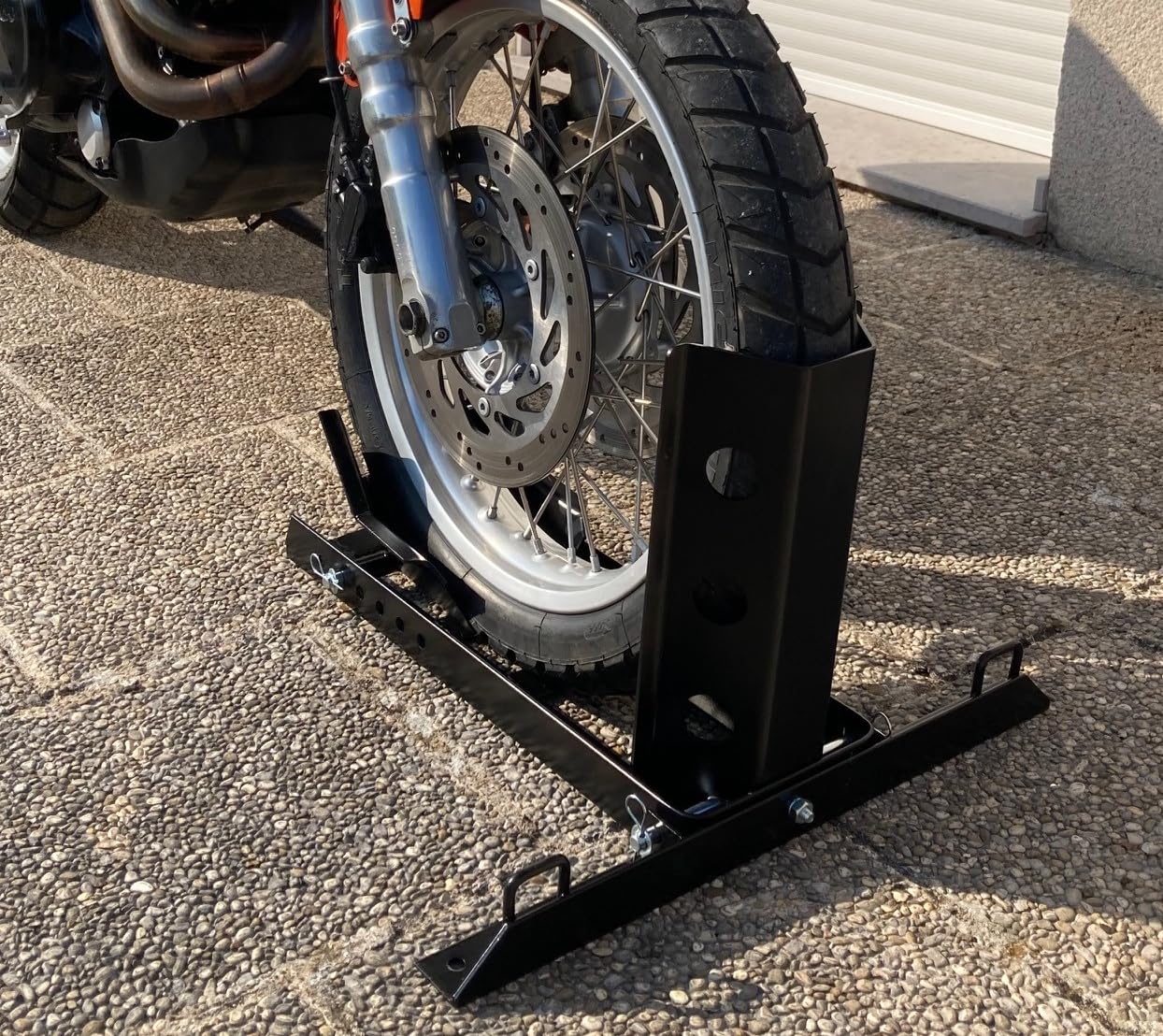 Bloque Roue Moto Acier Réglable 13–21 Pouces – Support Roue Moto/Stand Moto – Support Stationnement et Transport Moto – Maintien Vertical Sécurisé