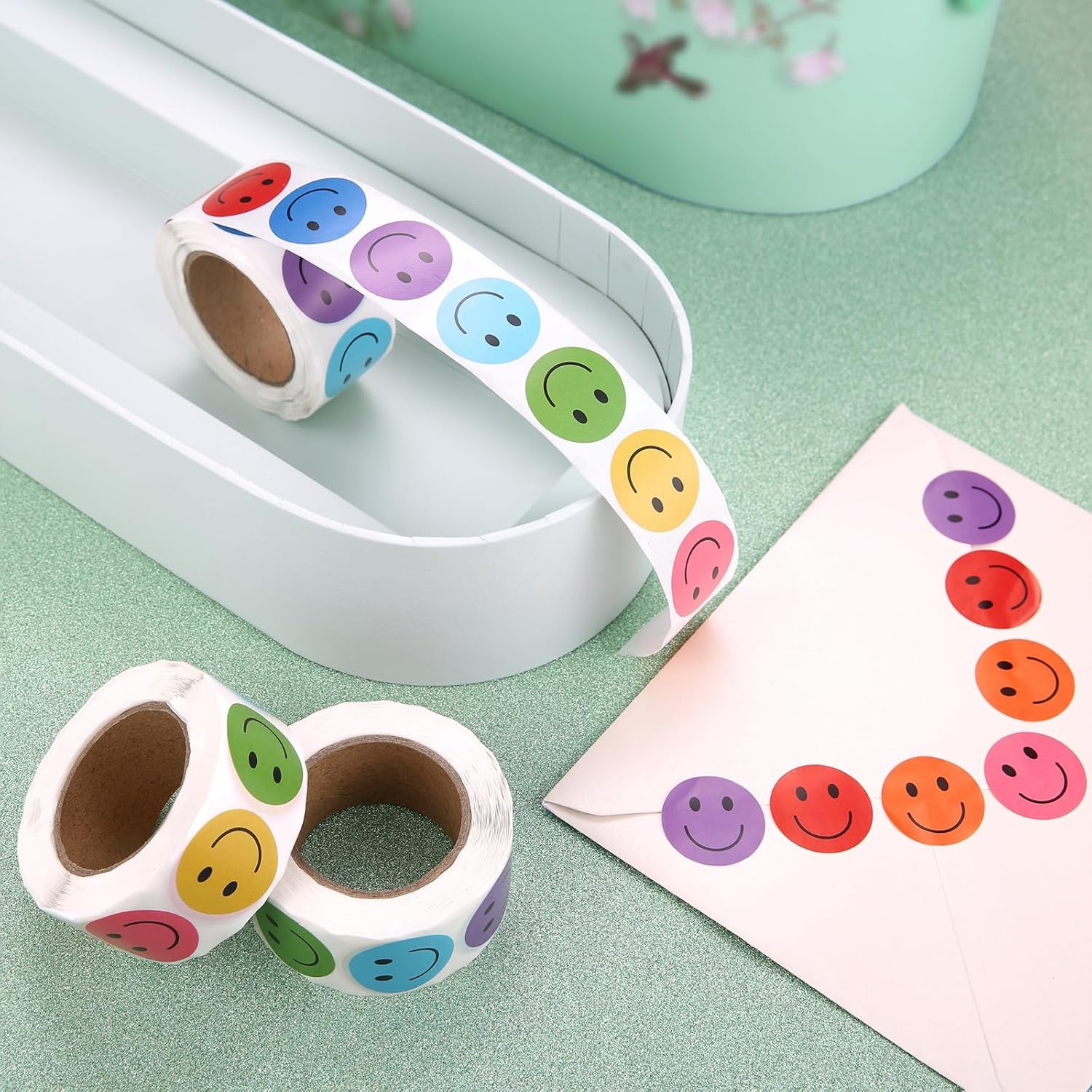 500 Pcs Happy Smile Face Stickers, 1 Roll Classroom Reward Stickers for Teachers, Colorful Behavior Chart Decals (Assorted Colors, 1 Inch)