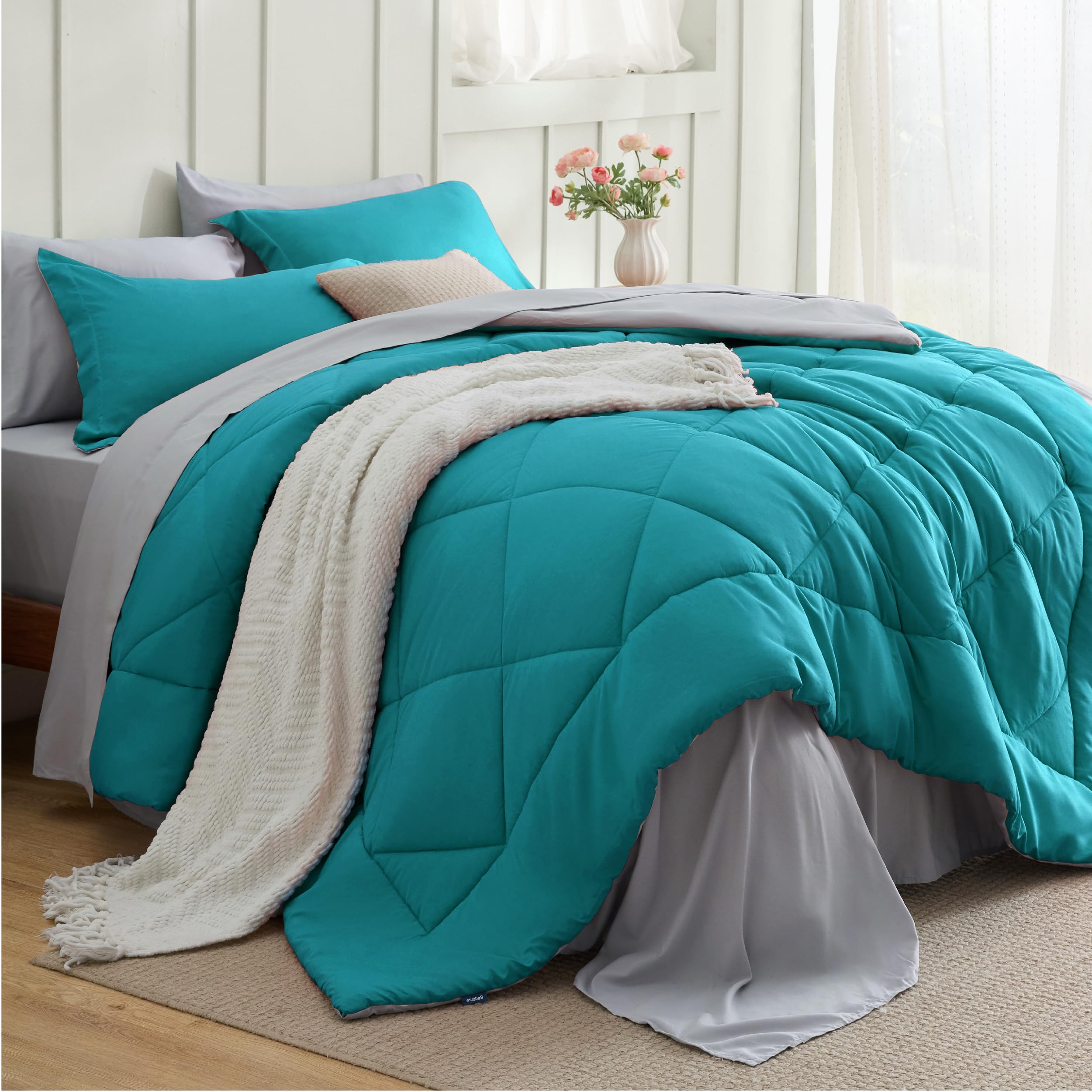 Bedsure Queen Comforter Set - 7 Pieces Reversible Teal Bedding, Queen Size Bed Set for All Seasons, Bed in a Bag with Down Alternative Comforter, Sheets, Pillowcases & Shams