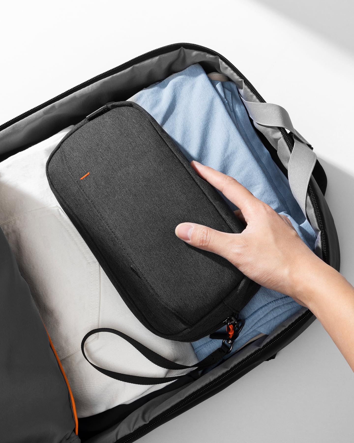 Inateck Sac de Rangement Câbles,Sac de Voyage Organisateur résistant aux éclaboussures, Pochette pour Accessoires électroniques, Compatible avec la Souris,Les câbles,l'alimentation Mobile, la clé USB