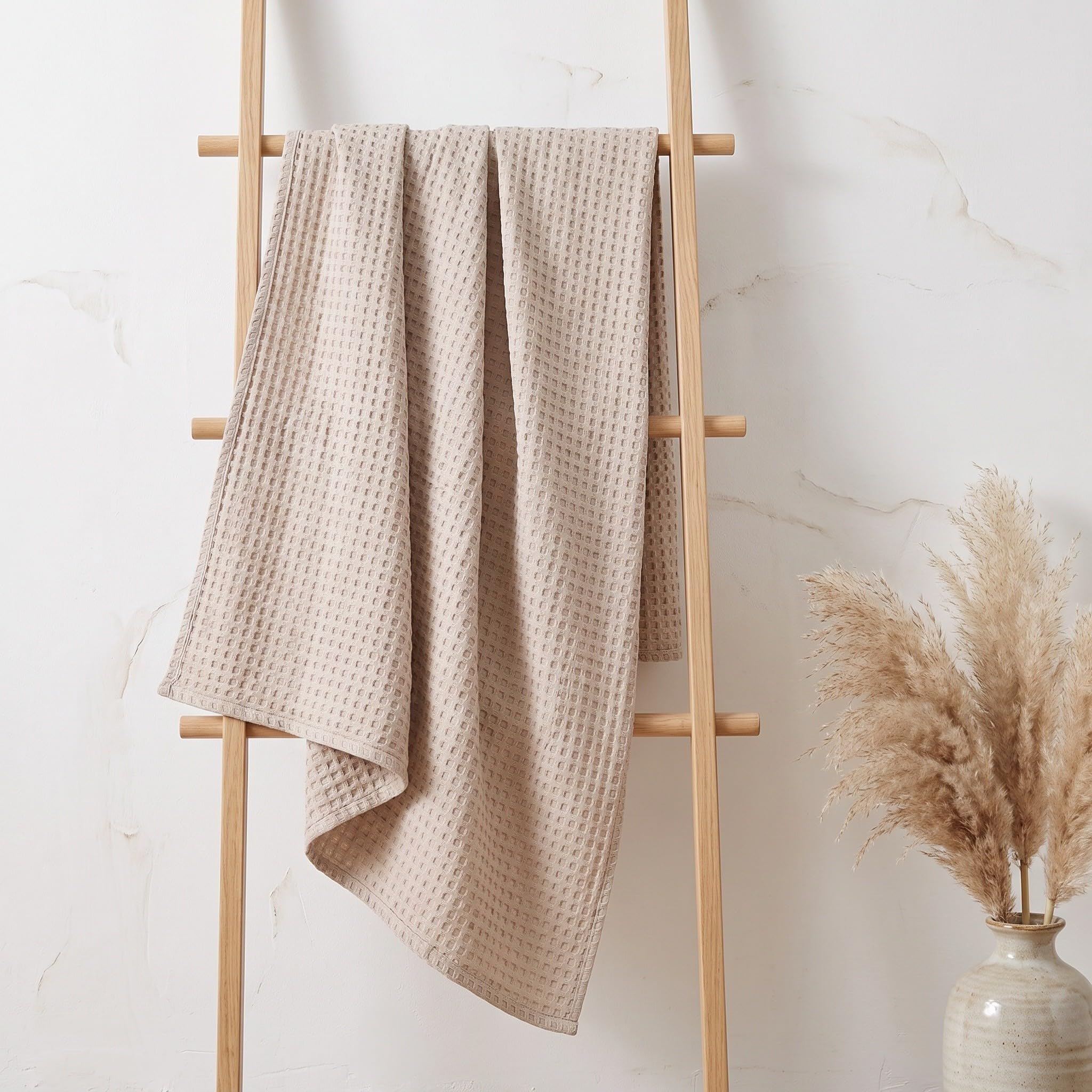 Manta de Sofá Ligera y Suave Patrón de Gofre Texturizado de Algodón en Primavera y Verano Adecuado para Sala de Estar y Decoración del Hogar