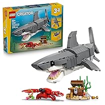 LEGO Creator 3 in 1 Squalo con Scrigno del Tesoro Giocattolo – Animale Marino Trasformabile in Rana Pescatrice o Manta – Decorazione Camera da Letto – Regalo per Bambini e Bambine da 8 Anni – 31381