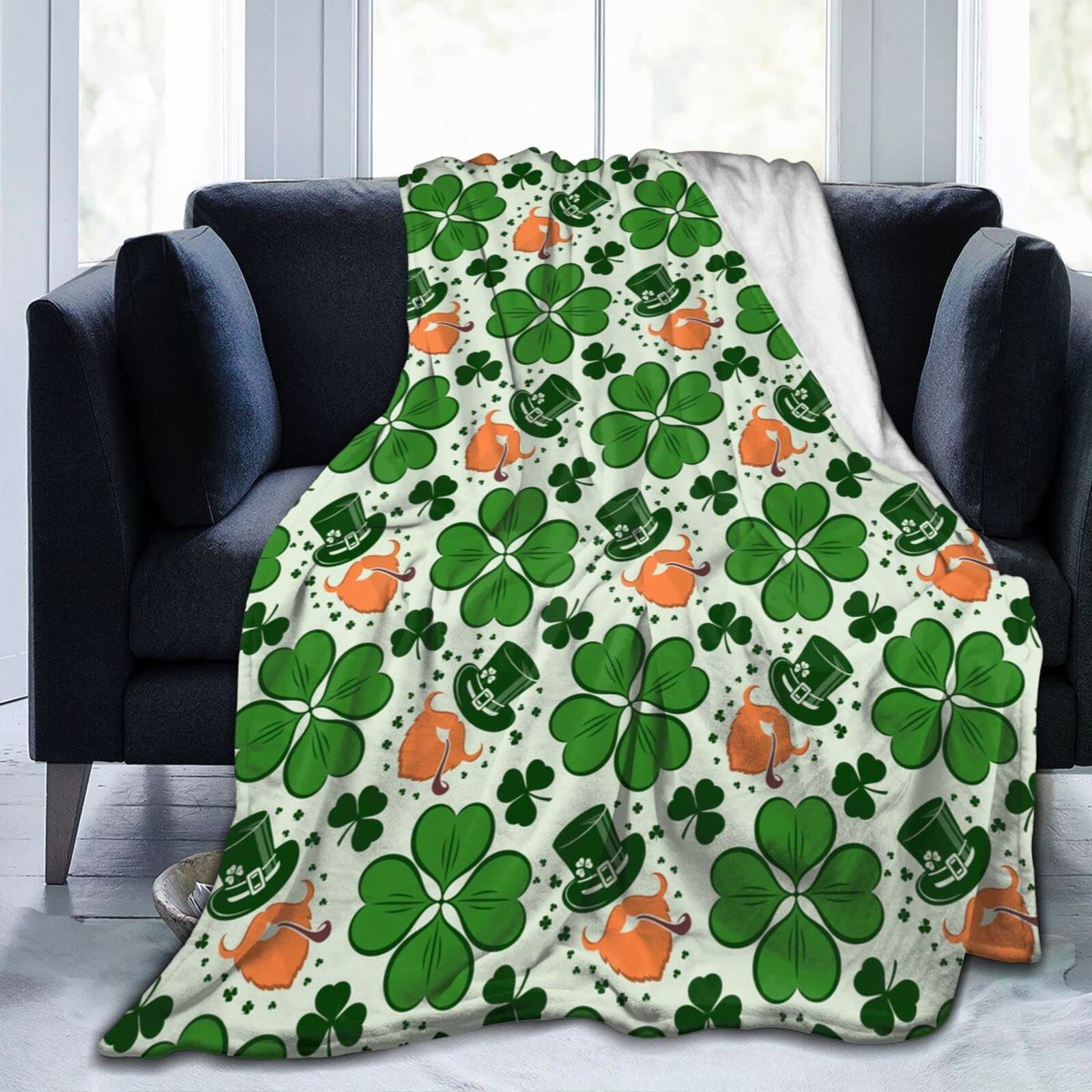 Lsjuee Soft Cozy Flannel Fleece Blanket for All Seasons St. Patrick's Day Green Shamrock Lightweight Throw Blanket for Bed/Couch/Sofa/Camping- Green Lucky Shamrocks Irish Clover 50"X40"