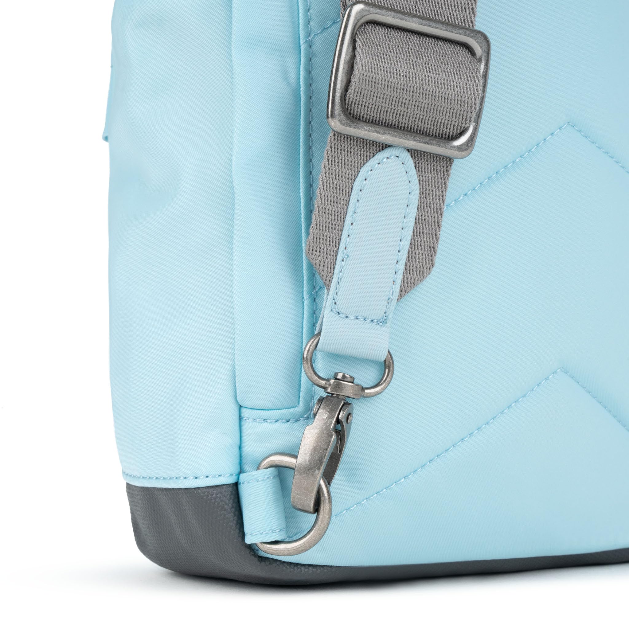 ROKA London Willesden B Sustainable Crossbody