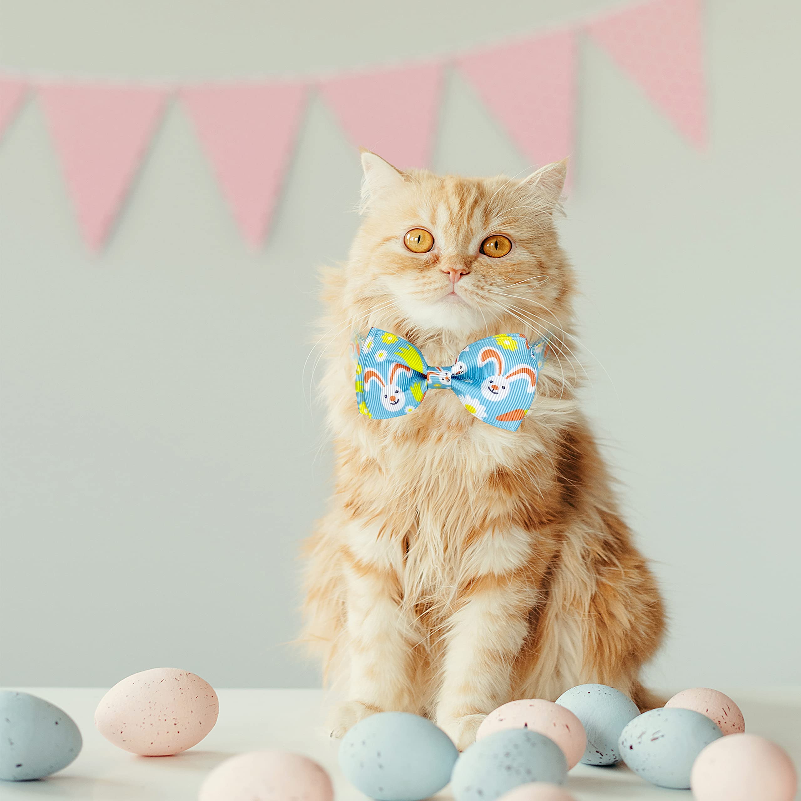 2 Stück Oster-Katzenhalsband mit Fliege und Glocke, Urlaub Kitty Kitten Breakaway Halsband für Jungen und Mädchen Katzen