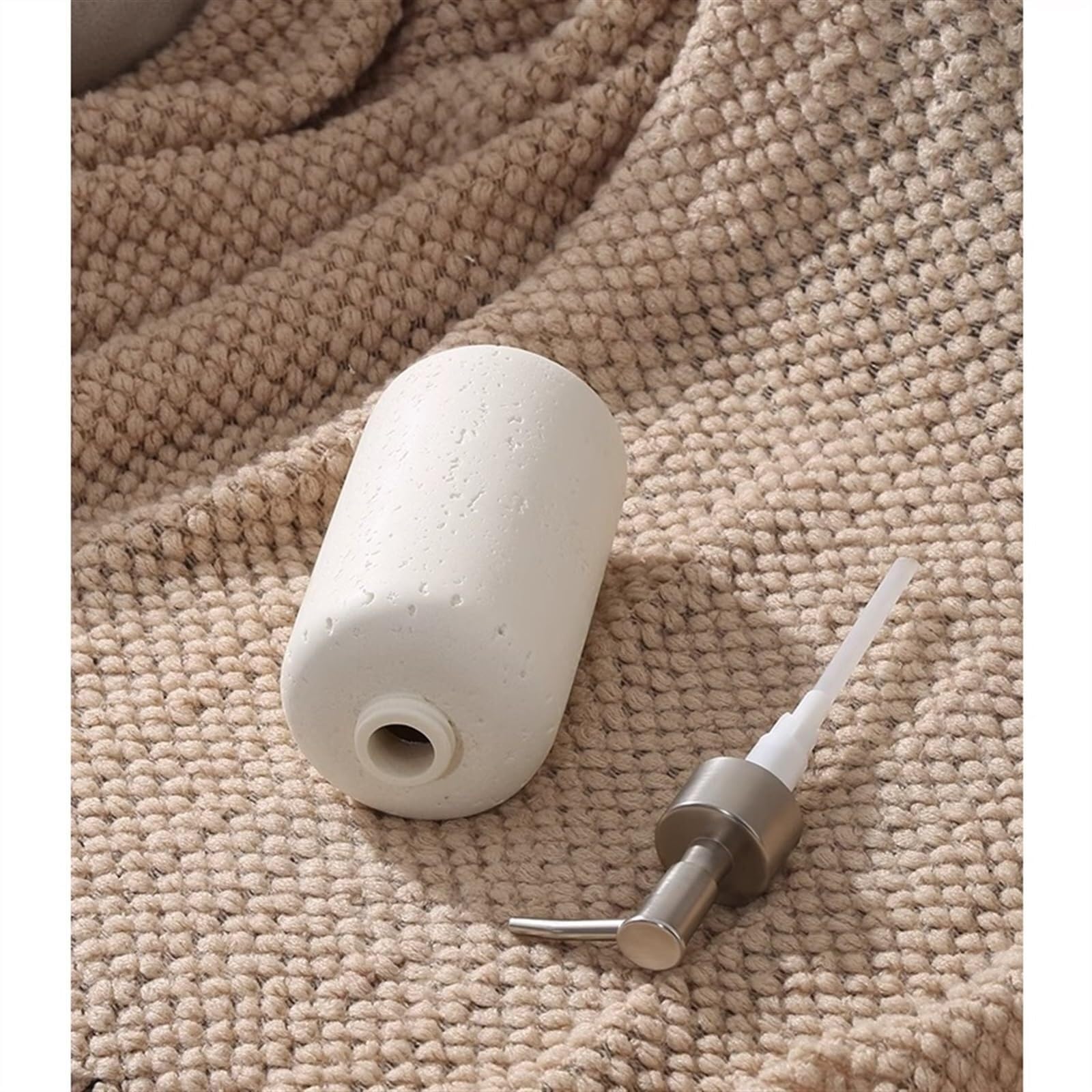 Pompa Dispenser di sapone for bagno e cucina, liquido con pompa in acciaio inossidabile argentato Accessori indispensabili per il bagno(B)