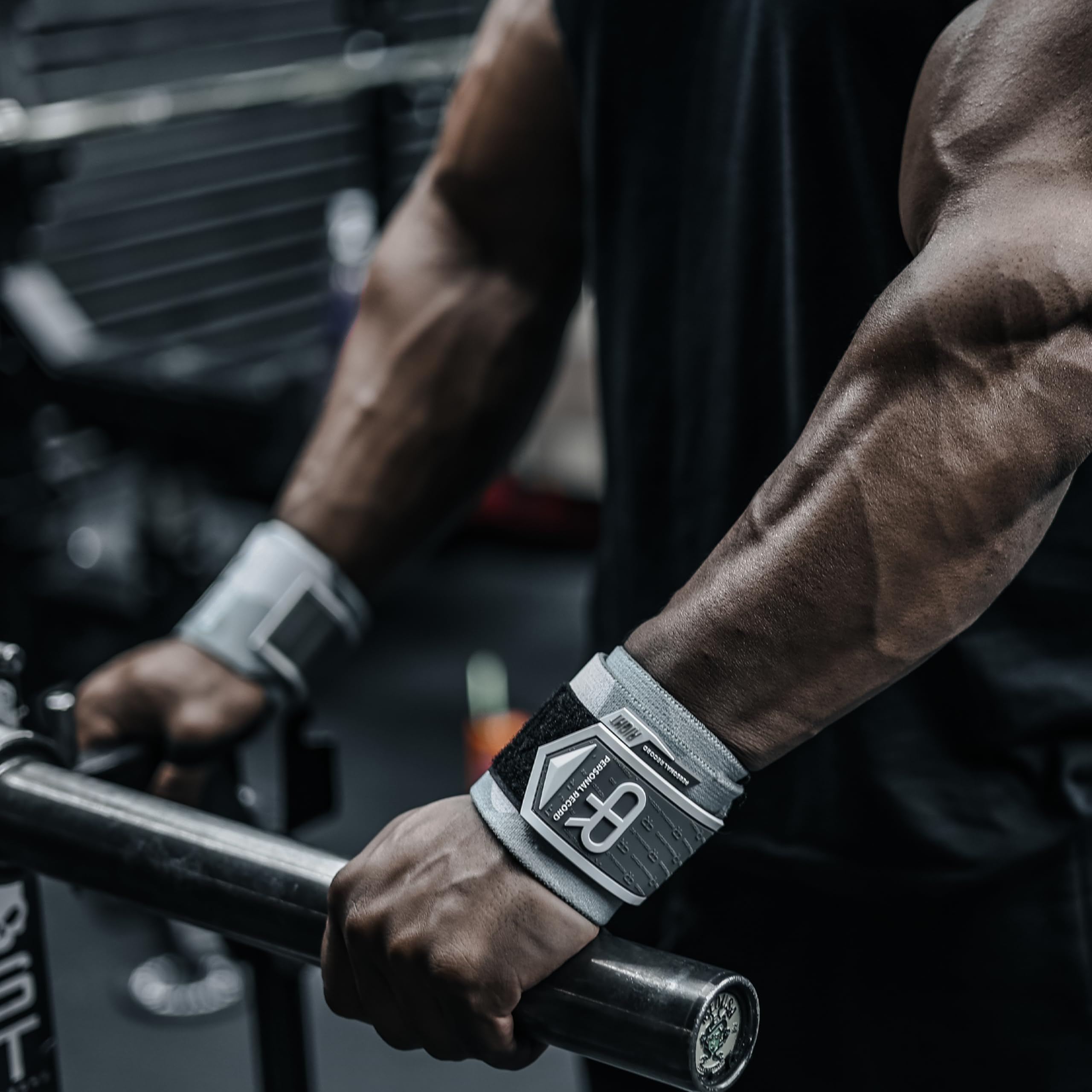 PR Personal Record Polsiere resistenti di alta qualità, più elasticità, cuciture rinforzate, cinghia extra larga, passante per pollice forte, fasce per sollevamento pesi Larry Wheels