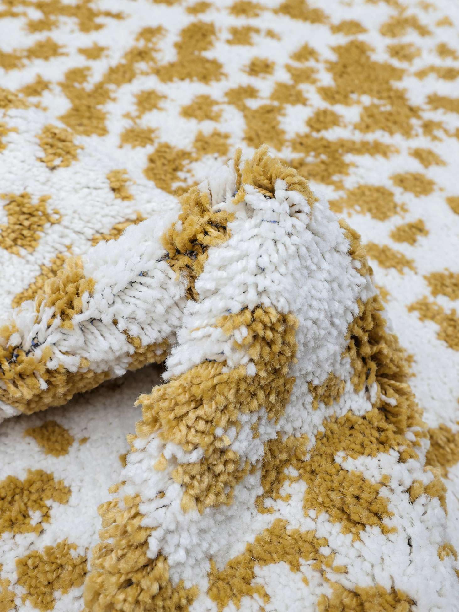 RugVista Deer Teppich, 200 x 300 cm, Weiß/Senfgelb