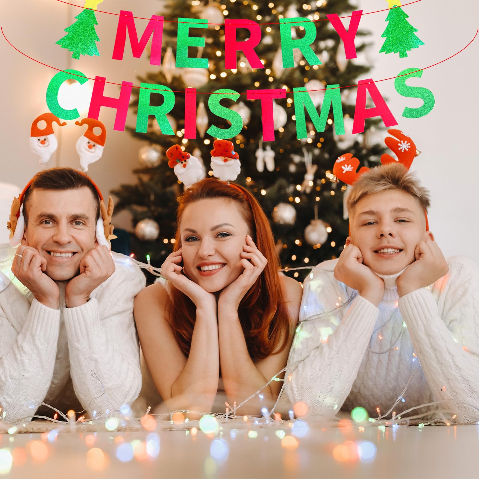 Cartel de fiesta de Feliz Navidad, guirnalda de letras rojas y verdes con purpurina con recortes de árbol de Navidad, divertida decoración para colgar en la pared para vacaciones, oficina, suministros