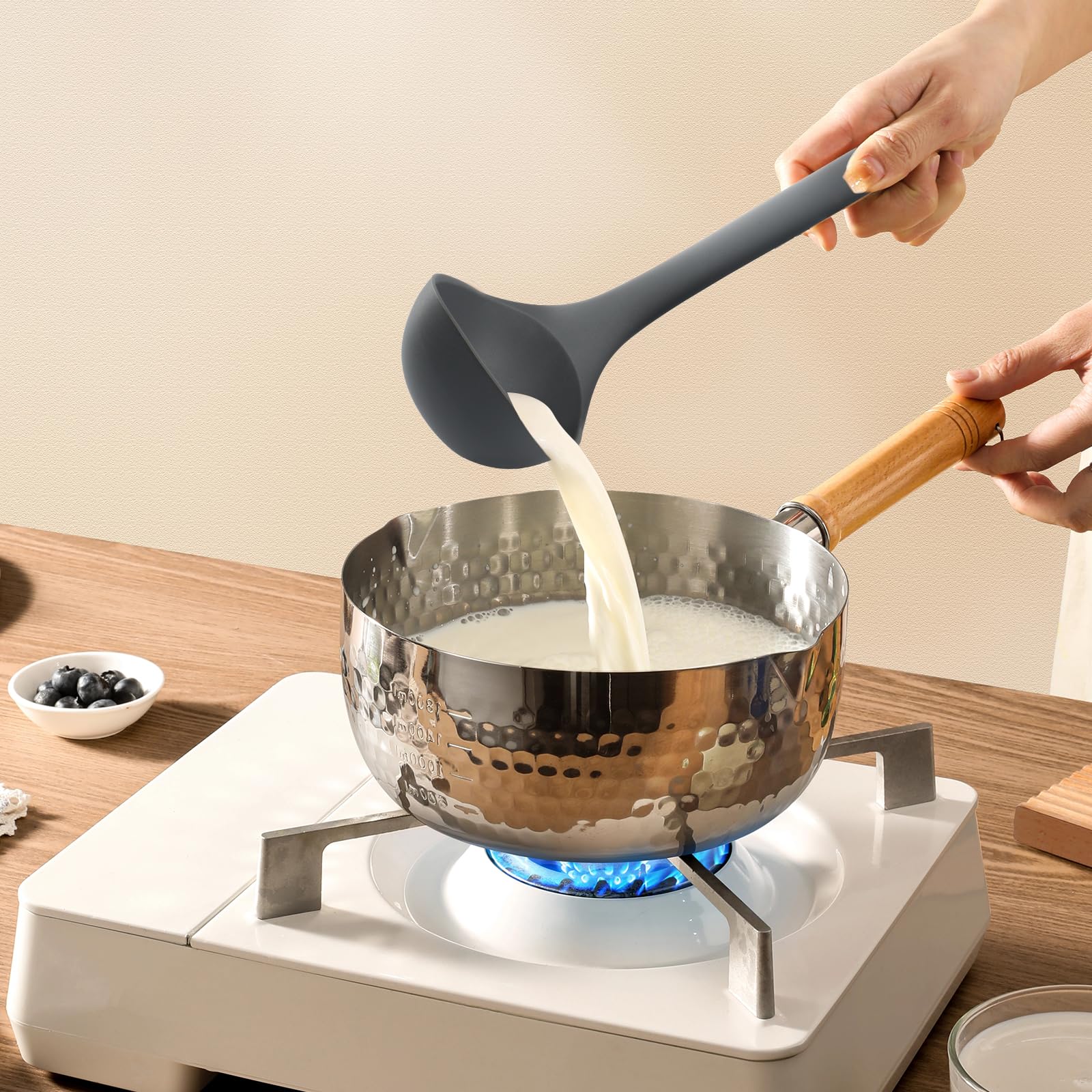 MOACC - Juego de utensilios de cocina de silicona: resistentes al calor de 13.6 pulgadas de largo, sin BPA, accesorios de cocina de goma antiadherente para preparar alimentos, freír, servir, untar