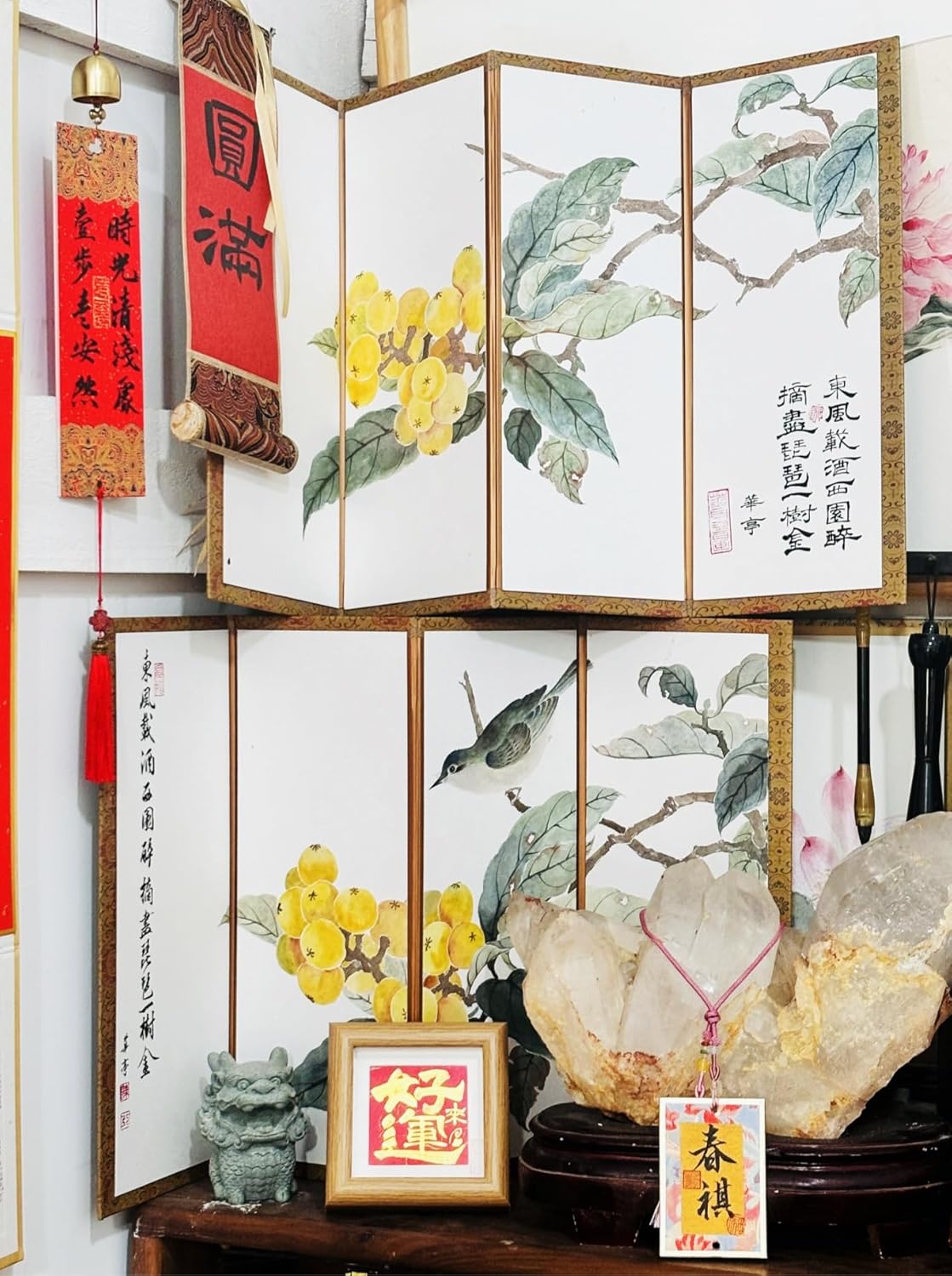 Hand-Painted Chinese Folding Screen - Traditional Oriental Partition with Bird & Loquat Pattern Mini Room Divider, Desktop Privacy Panel, (35x56cm) Symbolizing Happiness (Bird + Loquat)