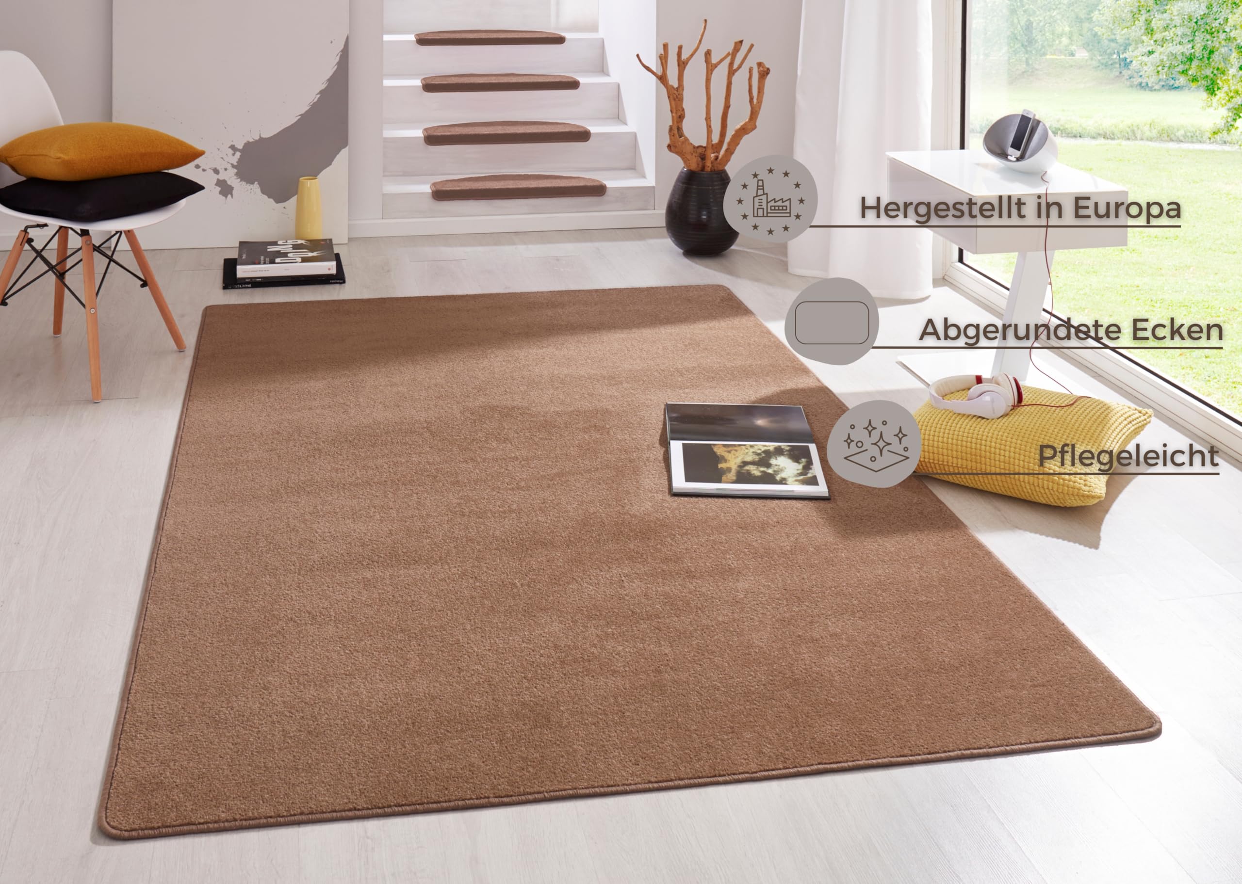 Hanse Home Tapis d'intérieur Fancy - Tapis de Salon uni Moderne en Velours pour Salle à Manger, Salon, Chambre d'enfant, Couloir, Chambre à Coucher, Cuisine - Marron, 133 x 195 cm