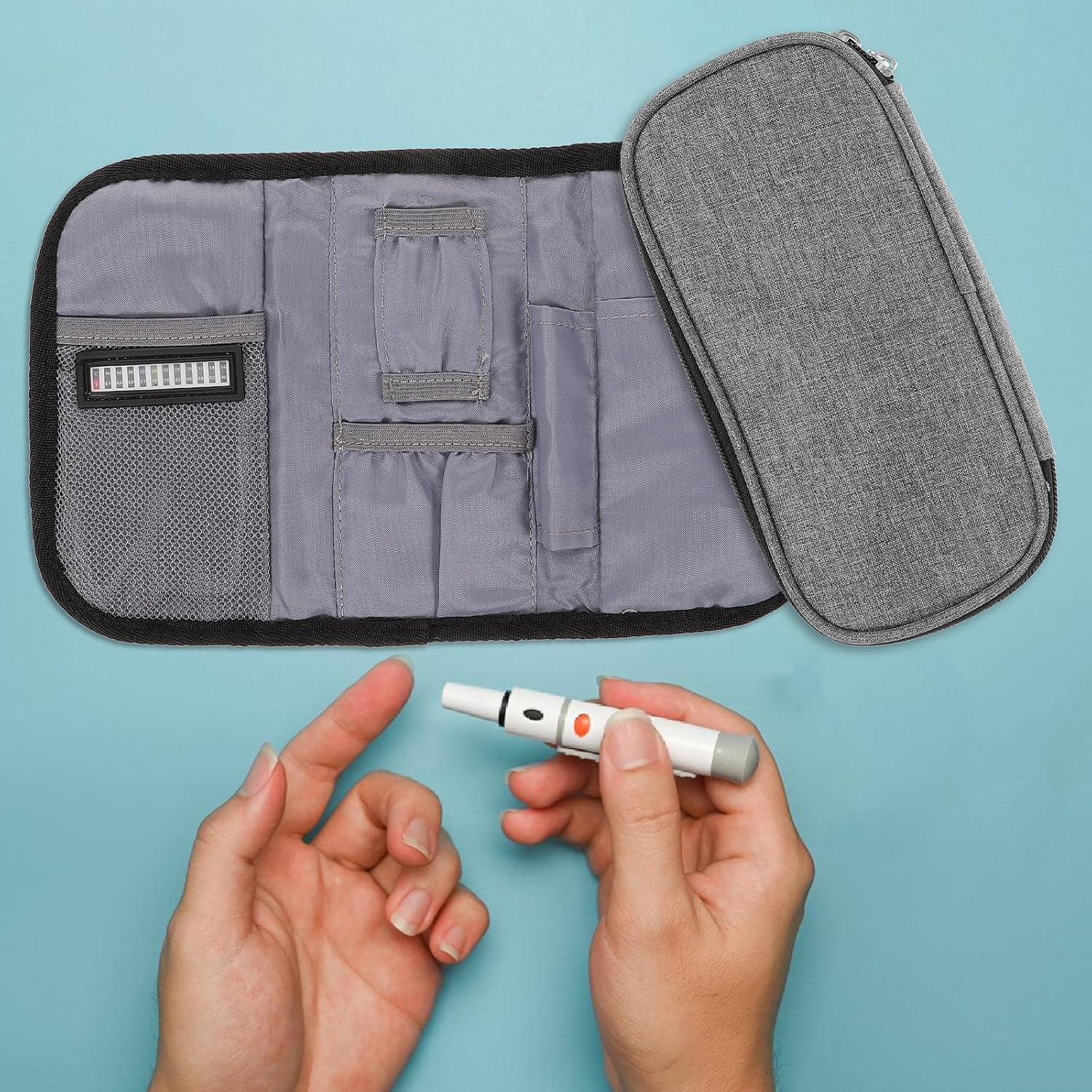 Lurrose Portable Insulin Case Cooler Bag for Traveling, Compact Insulin Holder with Insulation for Medicine Protection, for Diabetic Patients on Journeys and Emergency Kits