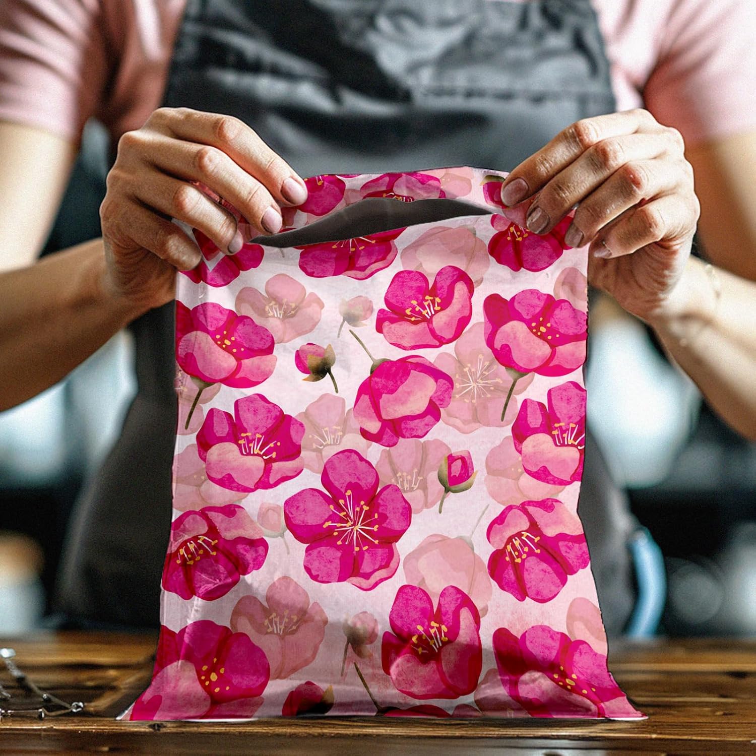 10x13 (100) Pink Poppies Floral Summer Designer Poly Mailers Waterproof Self Sealing Tear Resistant Polymailers Shipping Envelopes Premium Printed Bags For Small Businesses