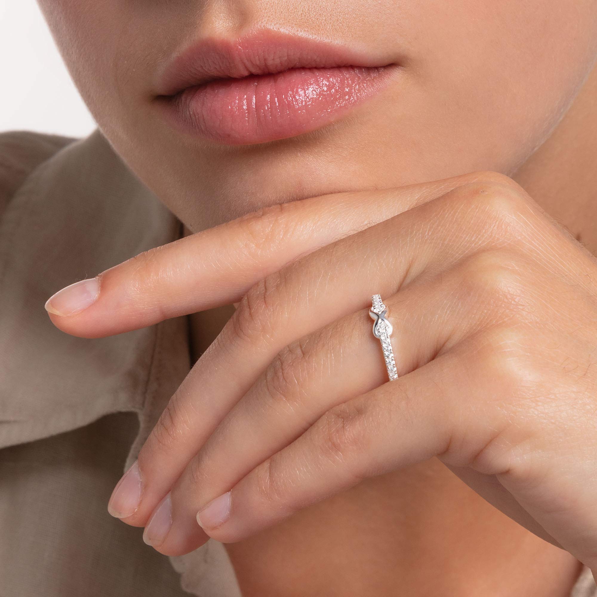 THOMAS SABO Ring Infinity mit weißen Steinen 925 Sterling Silber TR2322