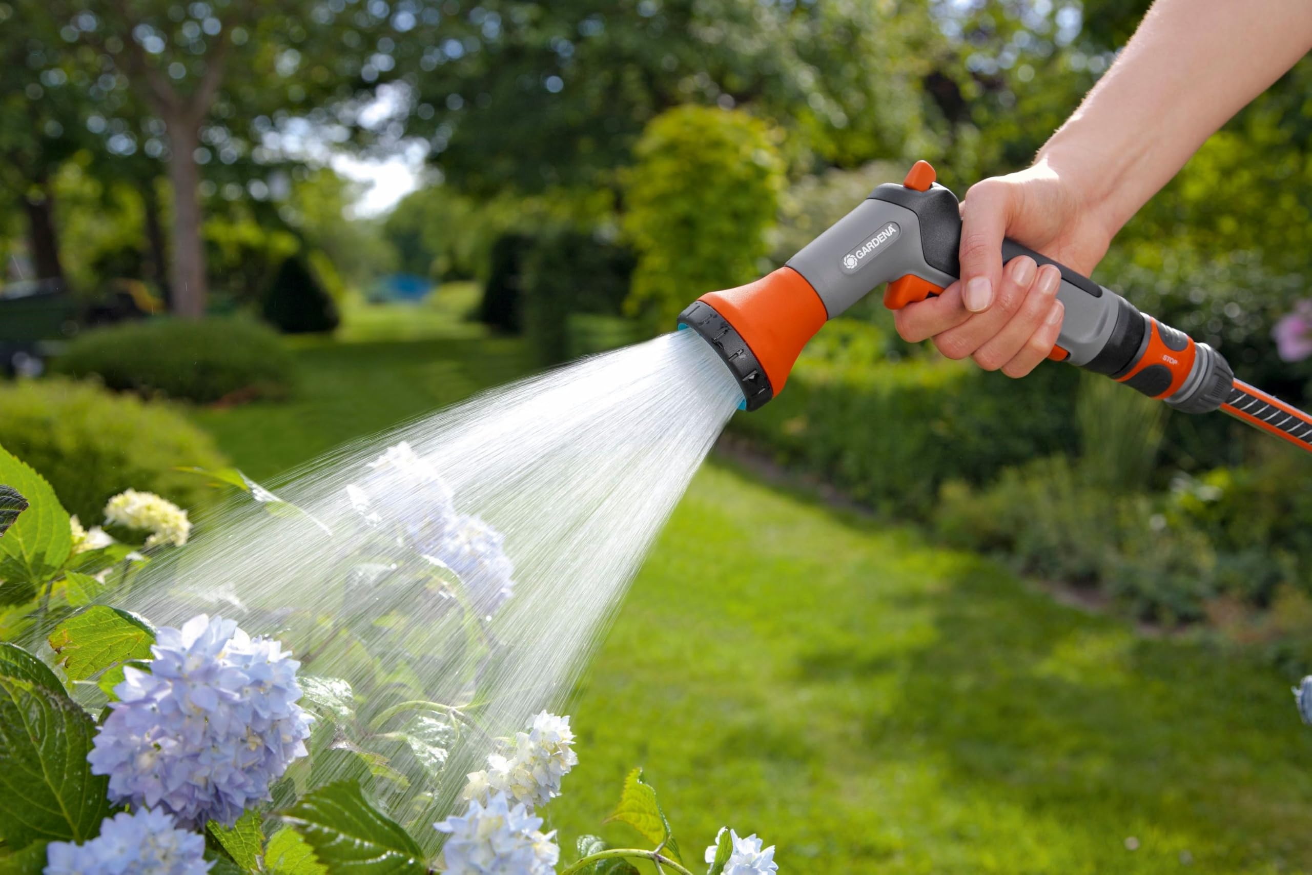 Gardena Bewässerungsbrausen-Aktion mit Anschlussteilen für 13 mm- und 15 mm-Schläuche: Anschluss-Set mit Bewässerungsbrause, Frostschutz (18299-32)