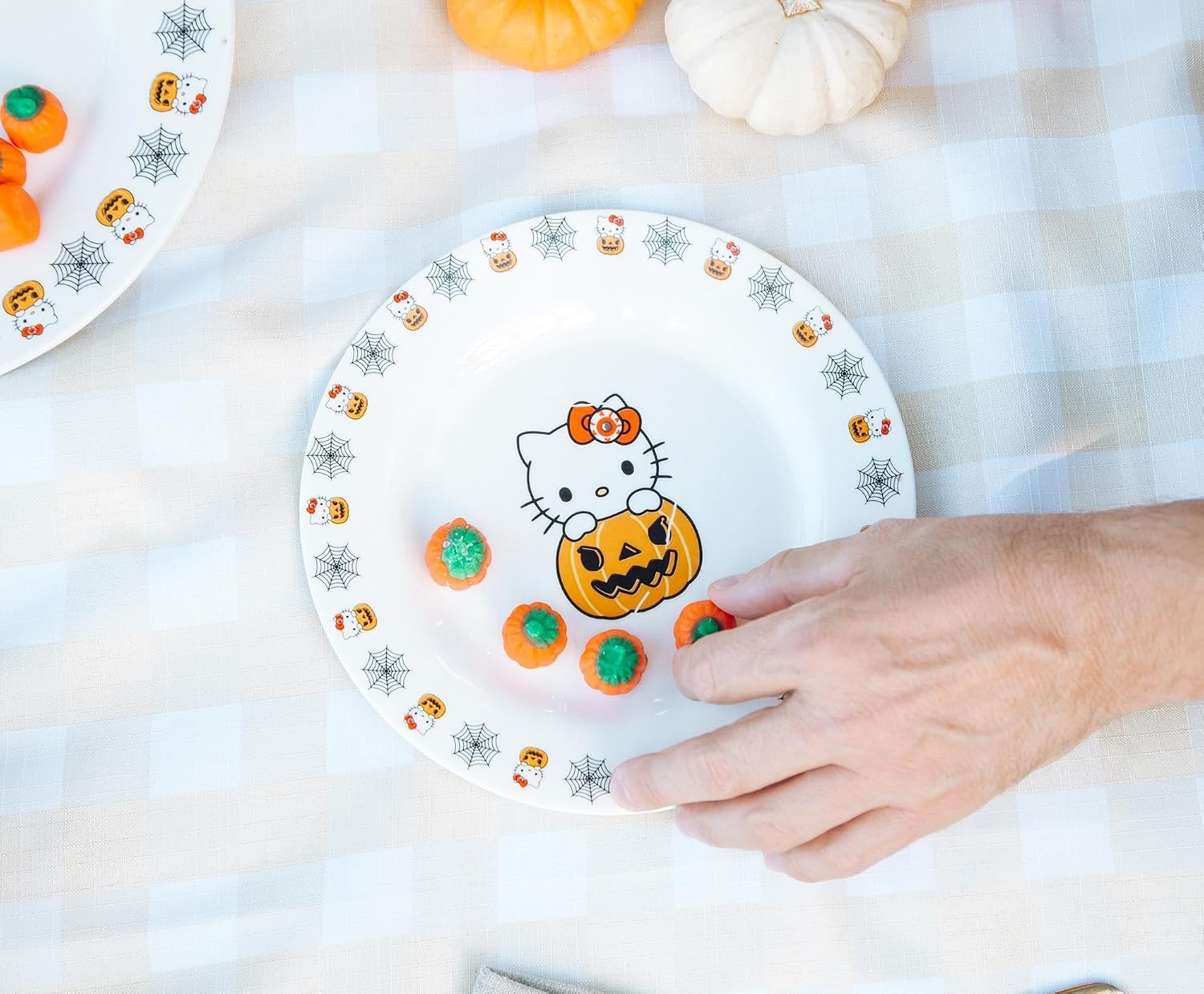 Silver Buffalo Sanrio Hello Kitty Pumpkin Boo 8-Inch Large Ceramic Dinner Plate For Serving Appetizers, Pasta, Salad, Dessert
