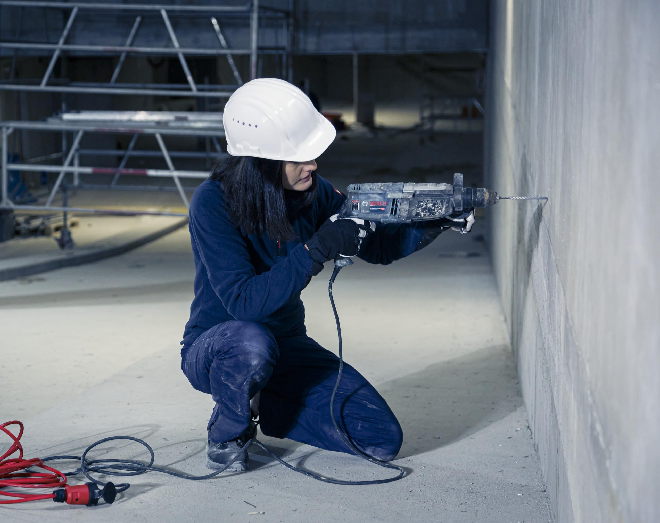 Brennenstuhl Professional przedłużacz VQ 2200 IP44, 25 m, H07BQ-F 3G2,5 w kolorze czerwonym, do zastosowania na placu budowy, do użytku na zewnątrz, Made in Germany