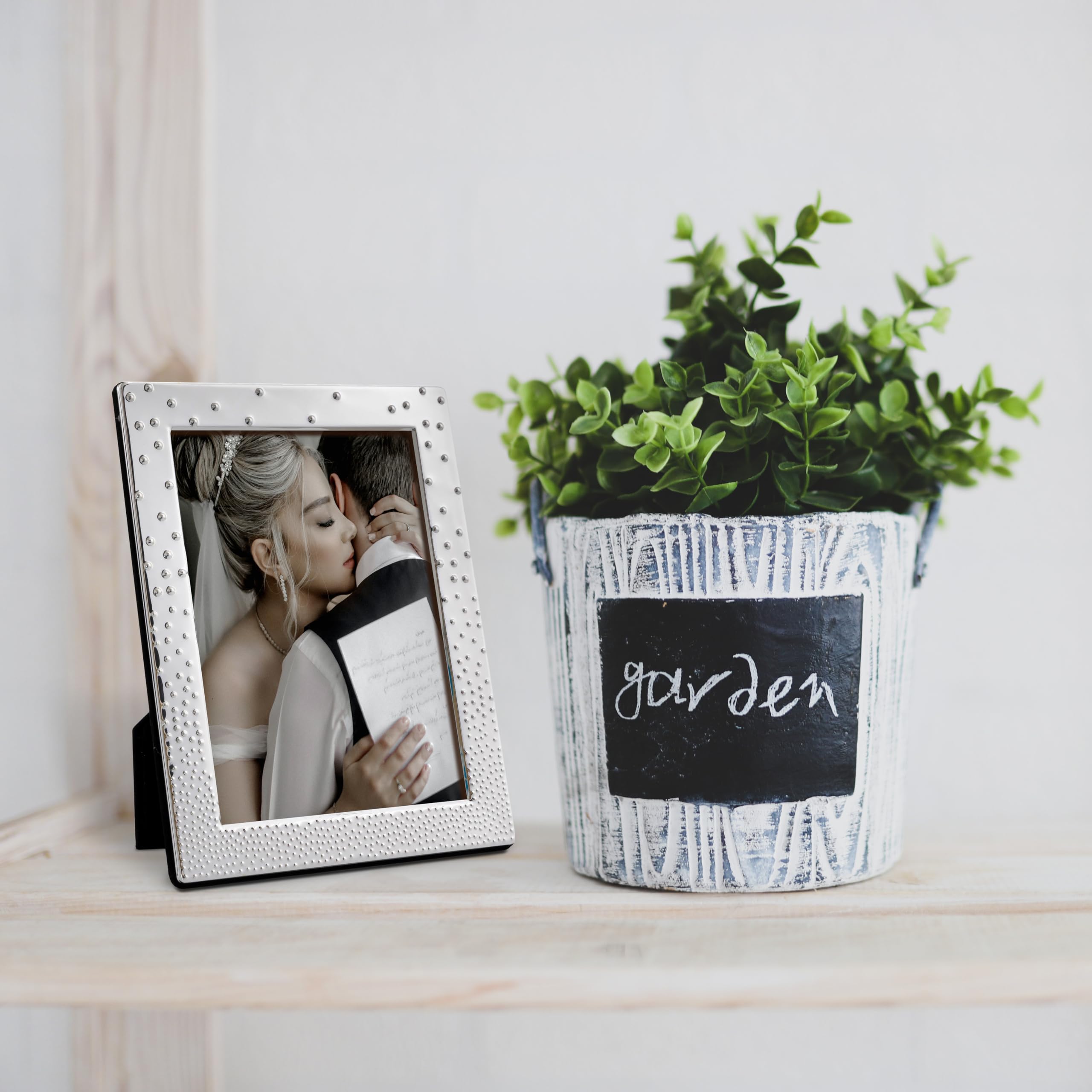 Frametigo, Silver Plated Dazzle Bubble Photo Frame, 6"x8" (15x20cm) Photo Size, Velvet Frame Backing & Stand - Image 3