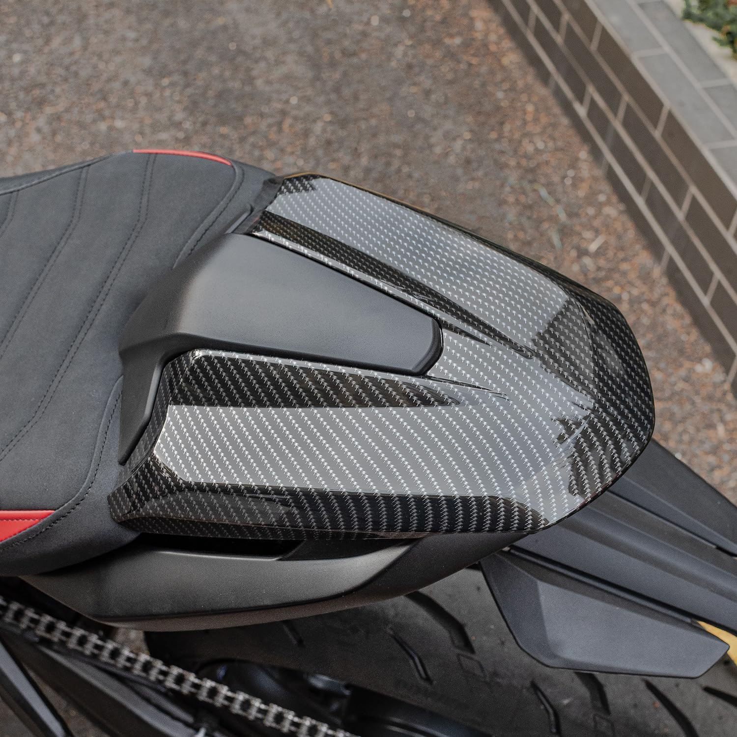 Motorcycle Rear Seat Cowl for Daytona 660 2024 2025 2026 Solo Fairing Tail Section Passenger Pillion Cover (Carbon Fiber Look)