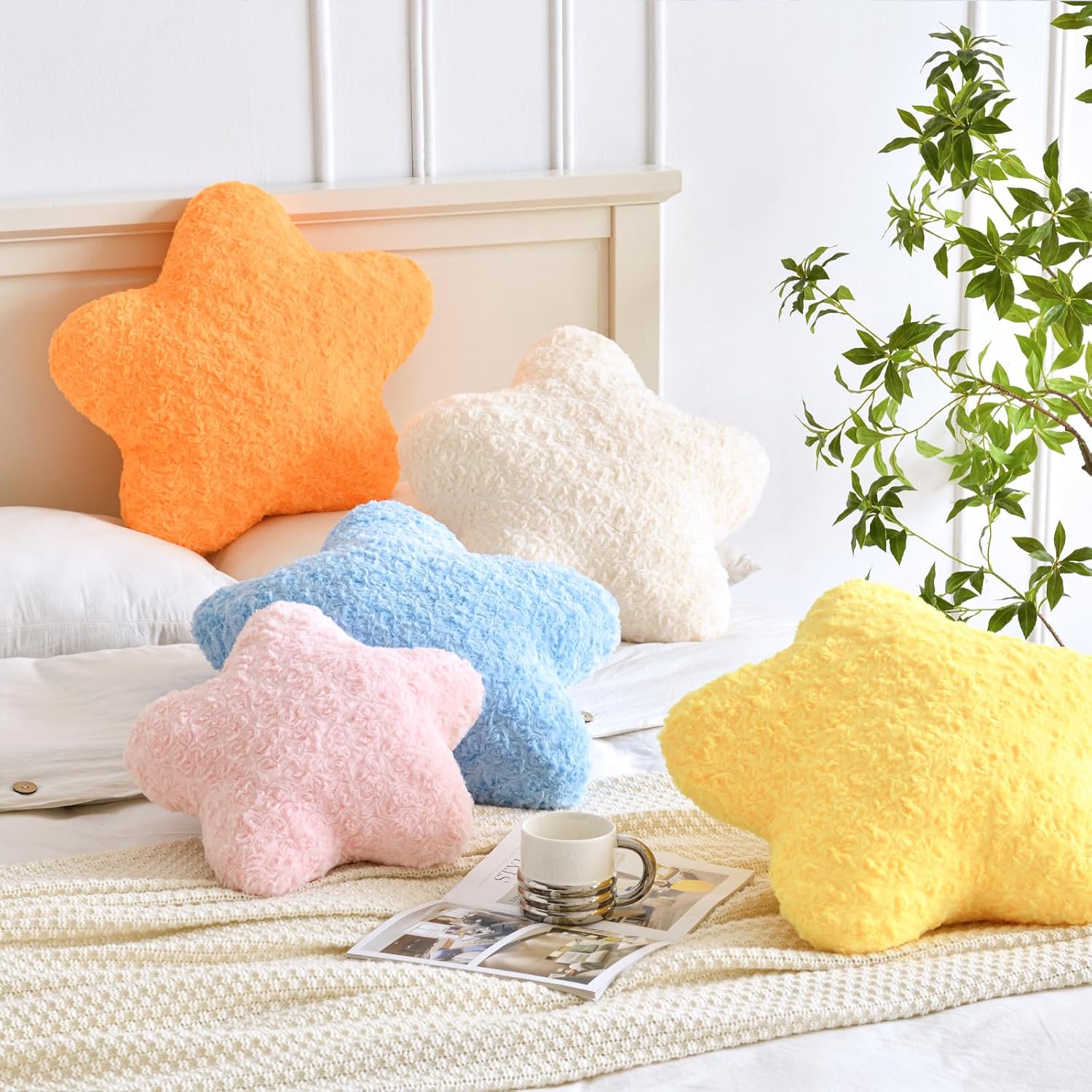 Star Pillow, 19.7" Star Shaped Plush Pillow for Couch Bed Sofa, Cute Decorative Throw Pillows with Soft Faux Fur Room Decor for Bedroom Living Room (Beige)