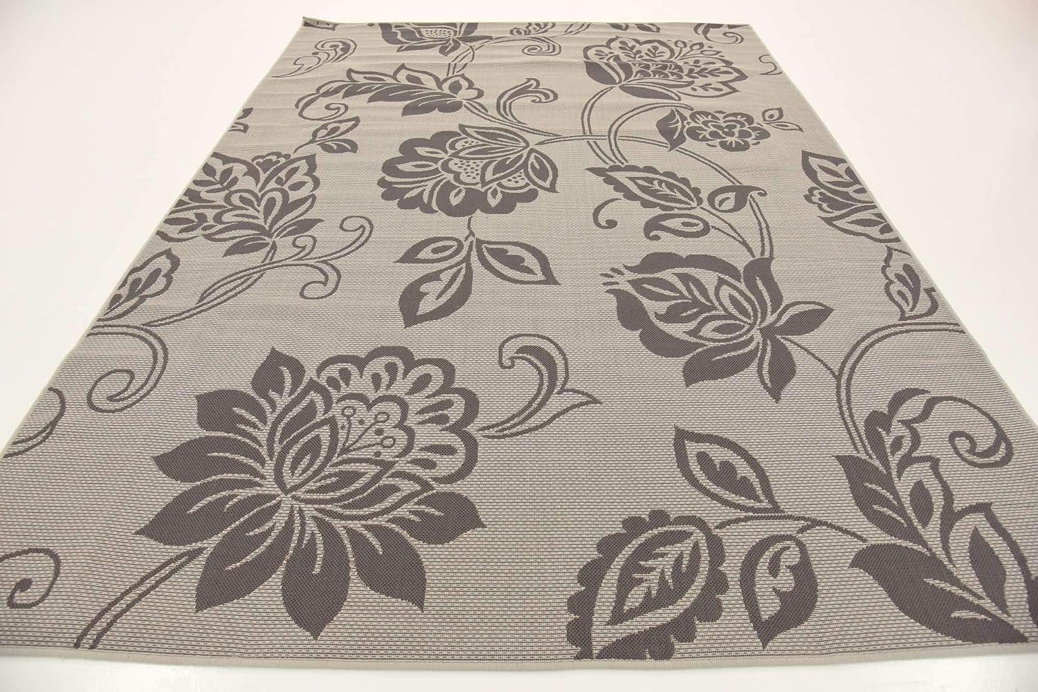 Unique Loom Outdoor Botanical Collection Area Rug - Floral (7' 1" x 10' Rectangle, Gray/ Silver)