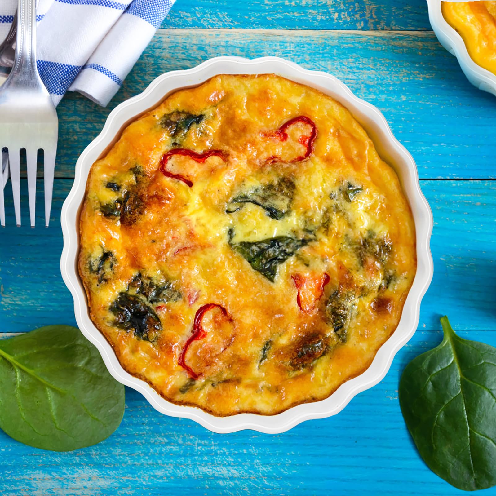 Foraineam Paquete de 10 ramequines de crema brulee de 8 onzas, platos redondos estriados para quiche de 6 pulgadas, bandeja de porcelana para hornear poco profunda, apta para horno para hornear