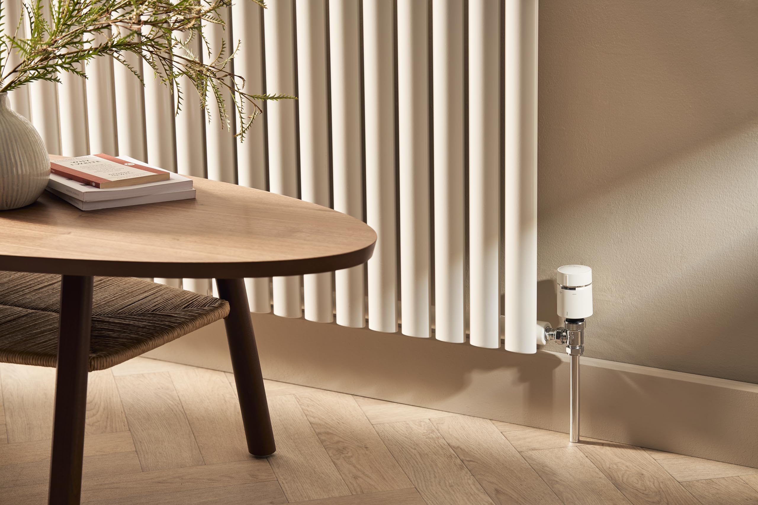 Schneider Electric Smart Home CCTFR6100 Termostat Grzejnikowy, Biały, Alexa/Google Assistant