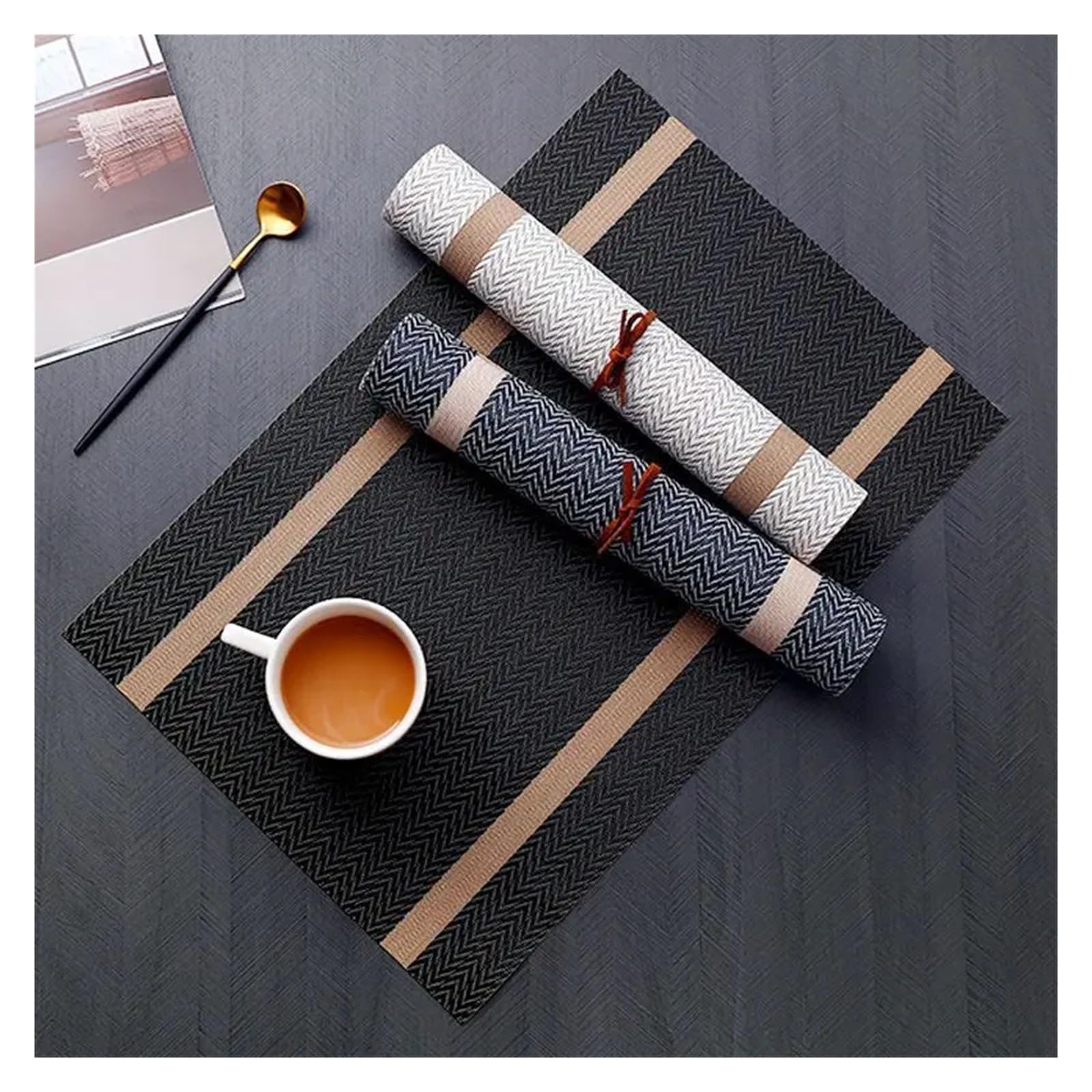 Décoration de Table, Sets de Table, Set de 4 Sets de Table en Silicone doré pour la Cuisine et la Salle à Manger.