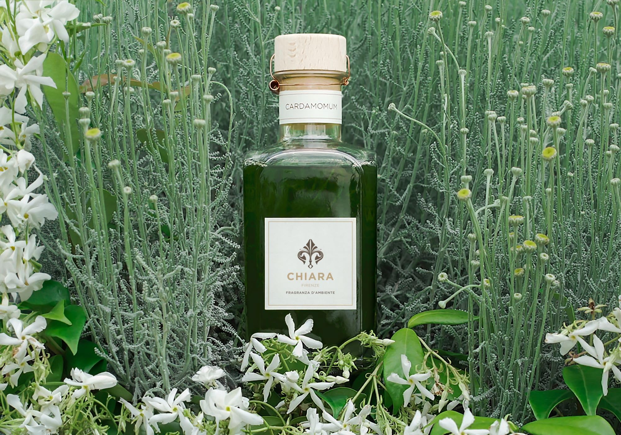Chiara Firenze Raumduft Cardamomum 200 ML Flasche + Stäbchen Made in Italy Mandarinenblätter - Cardamomum – Zedernholz