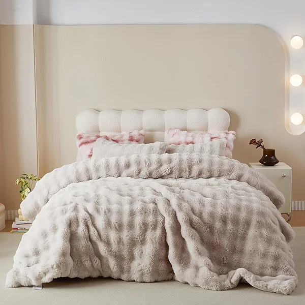 Simple&Opulence Fluffy Faux Fur Comforter Set, Plush Fuzzy Minky Bedding Set 3 Pieces Warm Soft Comforter Bedding Set for Winter - 1 Shaggy Comforter with 2 Pillow Shams (King, Oatmeal)