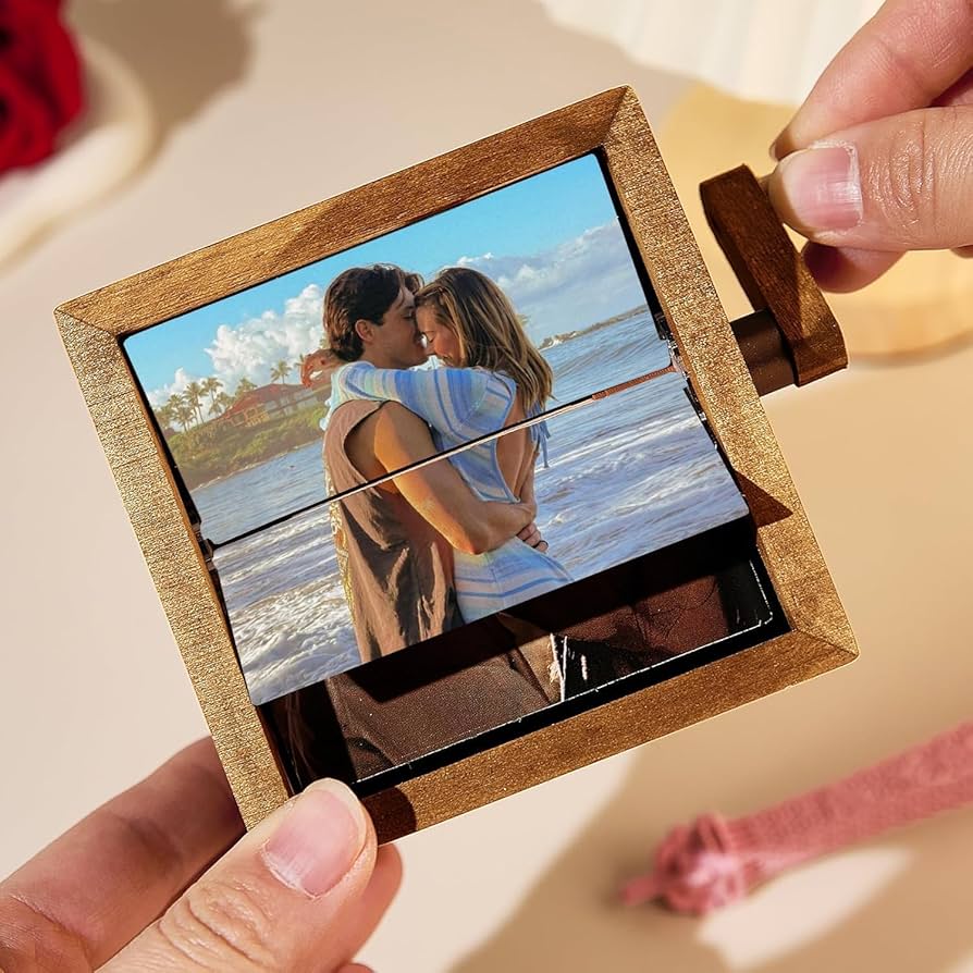 Amazon.com: Custom Photo Flipbook Frame Animation Machine Mechanical Hand-cranked Flipbook Box with Light Animated Photos Album Custom Mechanical Picture Flip Book Frame for Mother's Day (Black Walnut) : Handmade Products