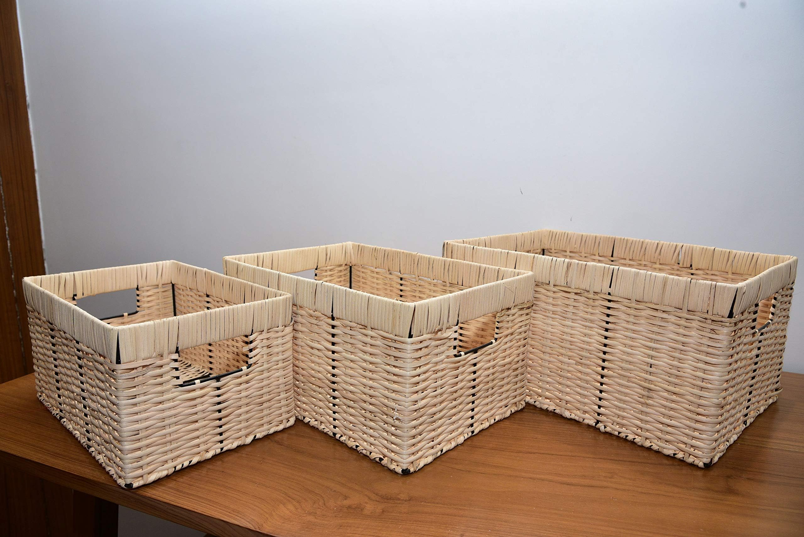 Folkse Luxury Handicrafted. Bamboo Rectangular Basket with Handle (Beige) - Set of 3