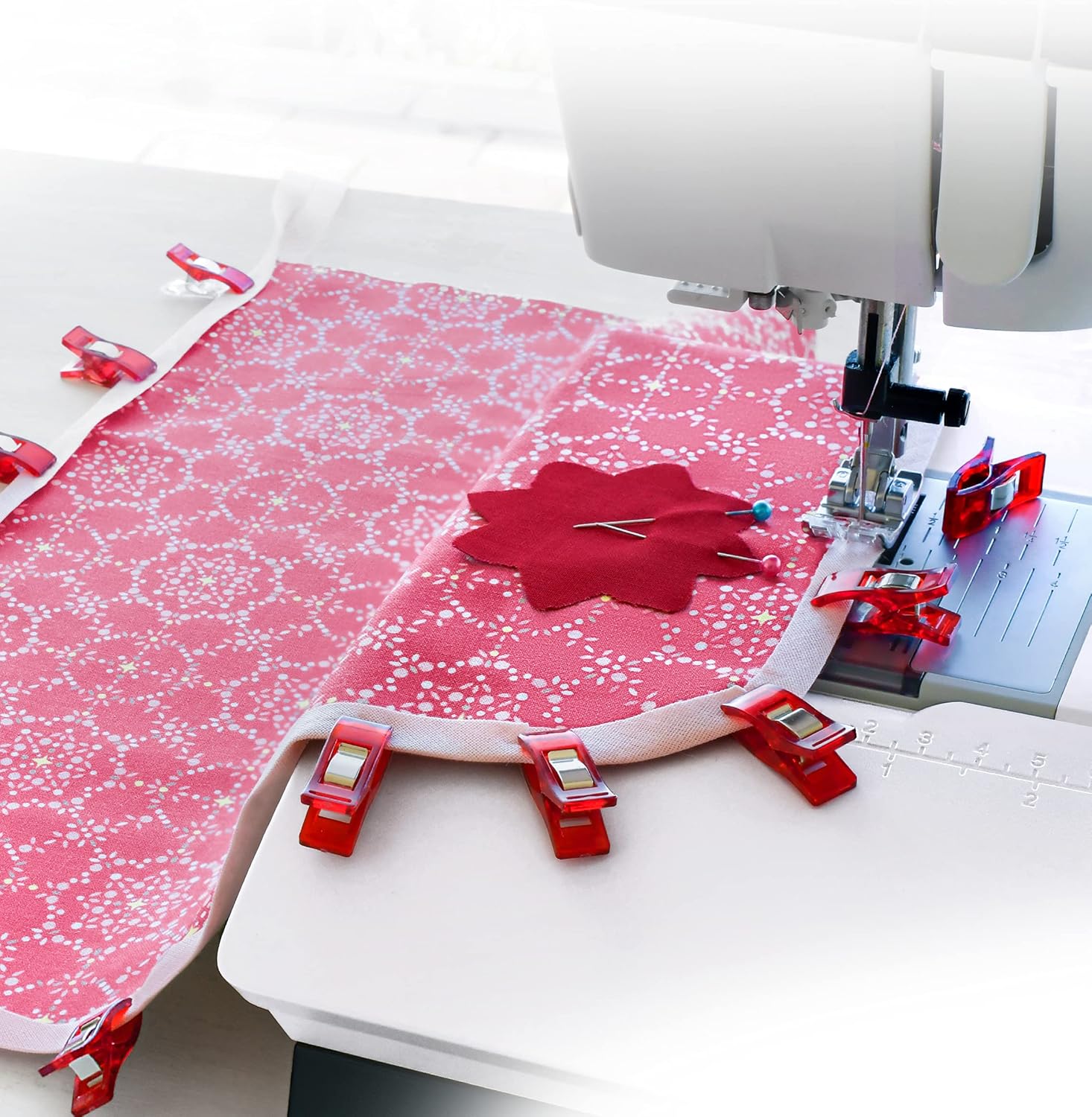 Gutermann Sew-All Thread Set with Fabric Clips & Pins - 8 x 100m