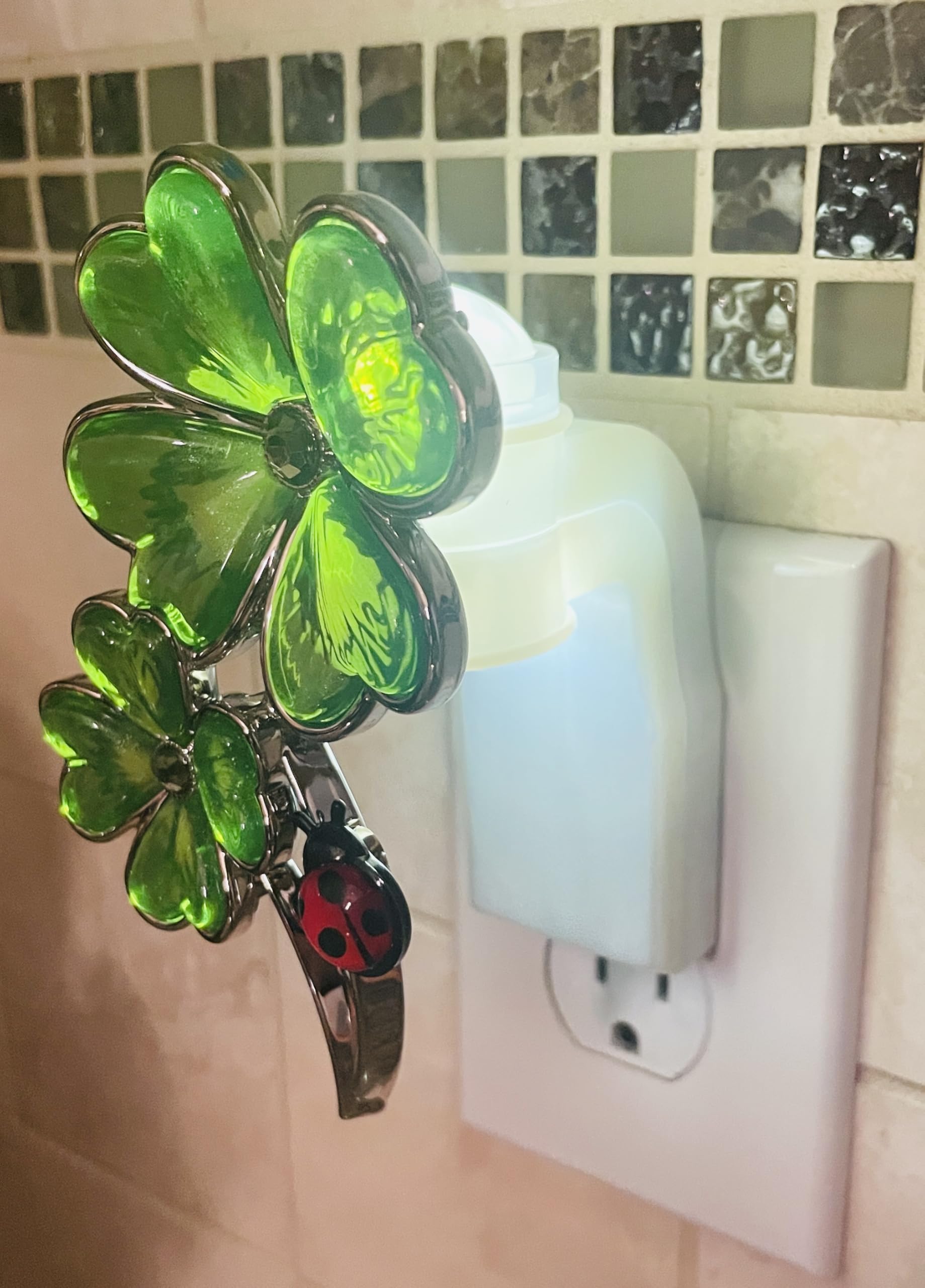 Bath and Body Works Lucky Clover Shamrock Lady Bug Adjustable Wallflowers Scent Control Fragrance Nightlight Plug