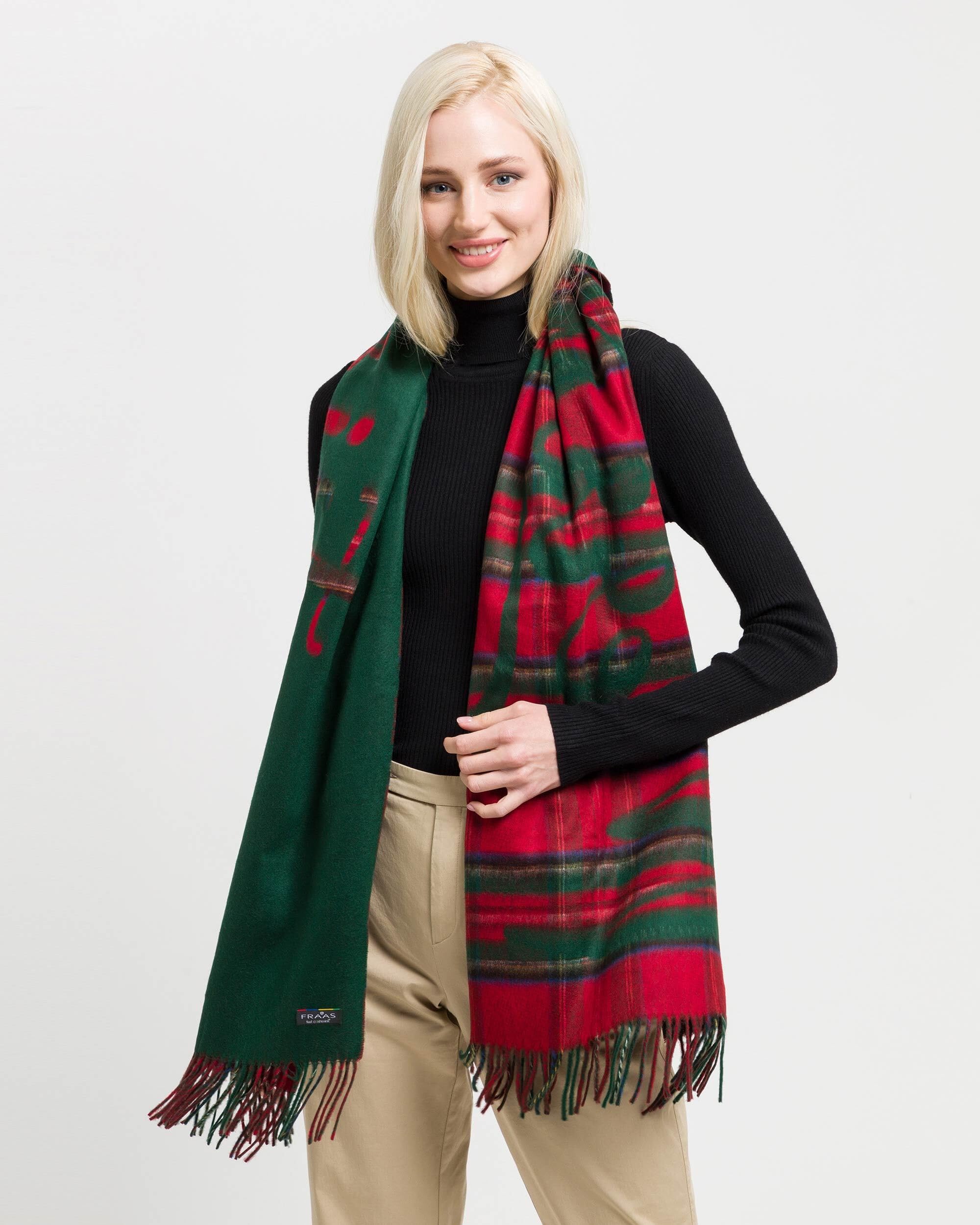 FRAAS Cashmink Weihnachtsschal Merry Christmas - warmer Schal mit Karo-Muster für Damen und Herren - 56 x 200 cm - Made in Germany Antique Green