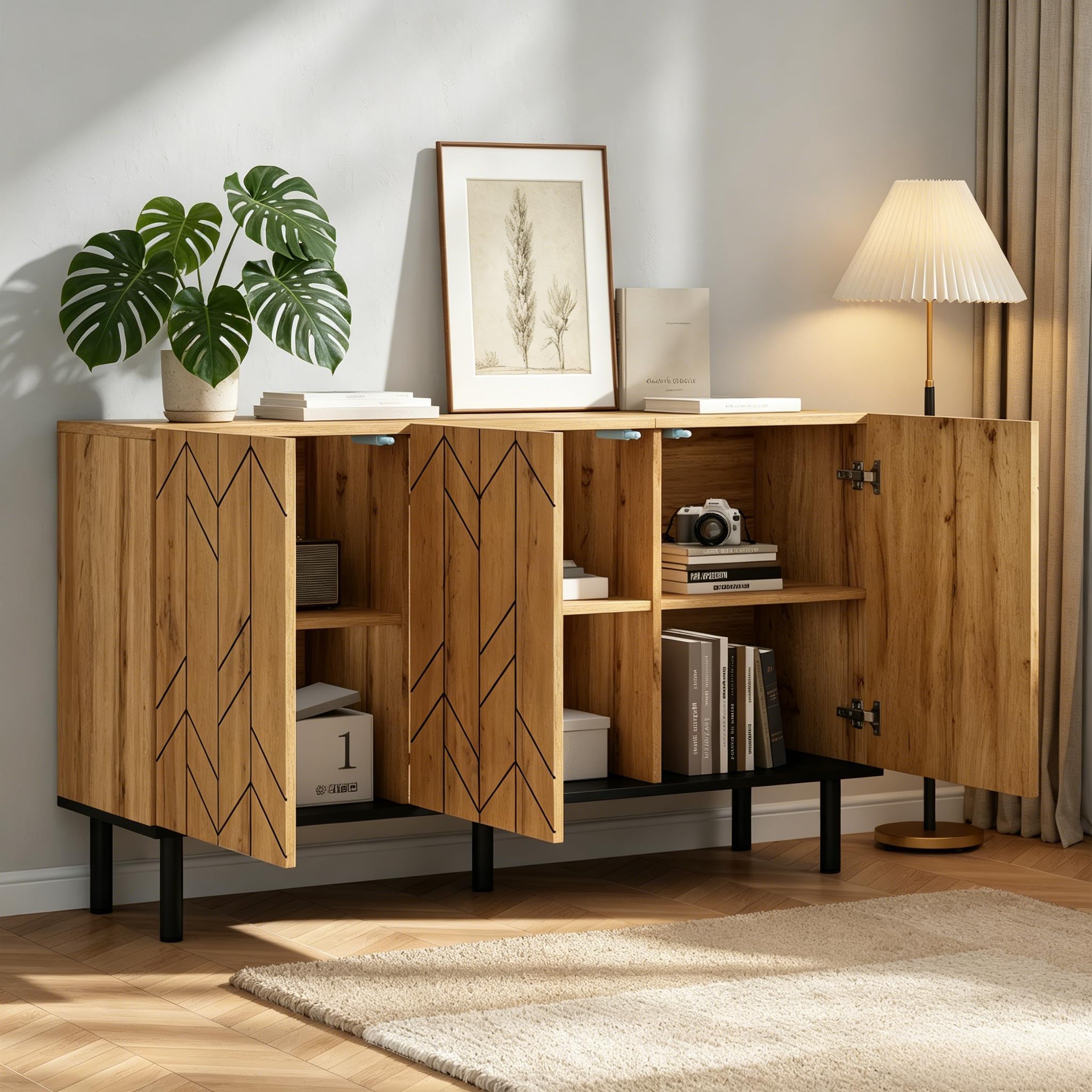 Armario con 3 puertas SACOOL ideal para organizar el comedor o el pasillo de casa