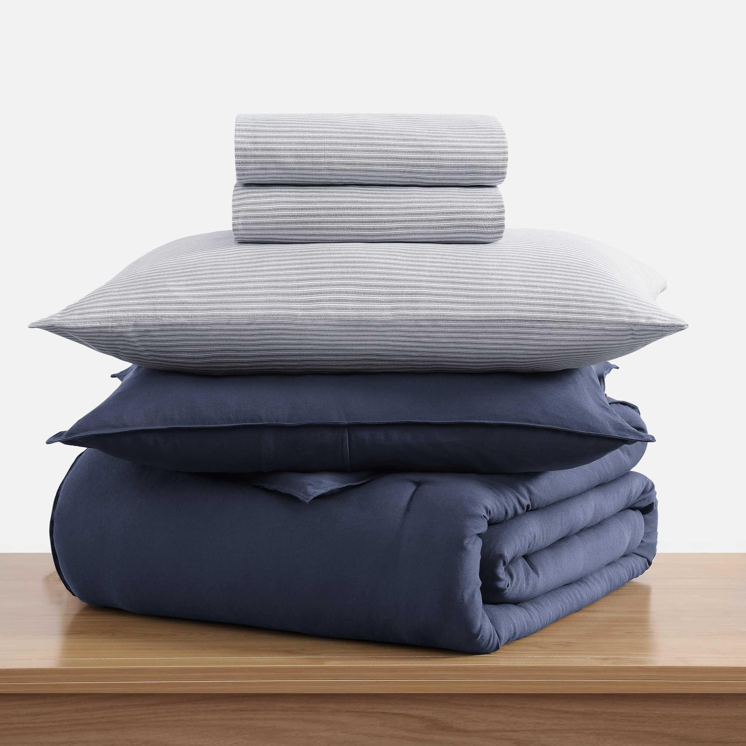 Amazon.com: Tommy Hilfiger - Queen Comforter Set with Bonus Sheet