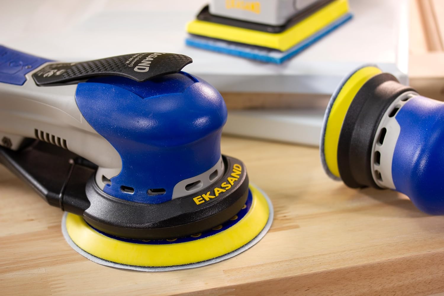 Uneeda Ekasand E-Series 5 inch Electric Sander Central Vacuum Hook & Loop - 3/16 Orbit