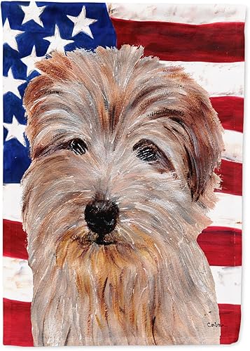 Miniatura 211 de Caroline's Treasures SS4017GF Bandera de Estados Unidos con Bulldog Inglés para jardín, bandera decorativa para patio exterior, patio, parterres,