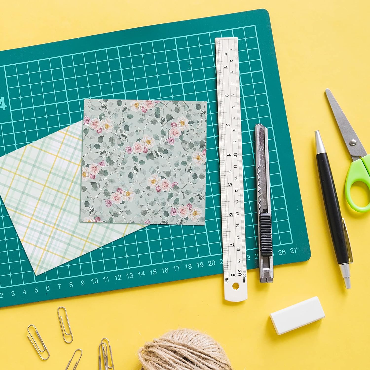 YARUMI Multicolored Scrapbook Paper,Single-Sided Patterned Paper Floral Card Stock,Spring-Themed 12" x 12" Backdrop Decoupages Origami 24 Pages Decorative Craft Paper for Cardmaking Gift Wrapping