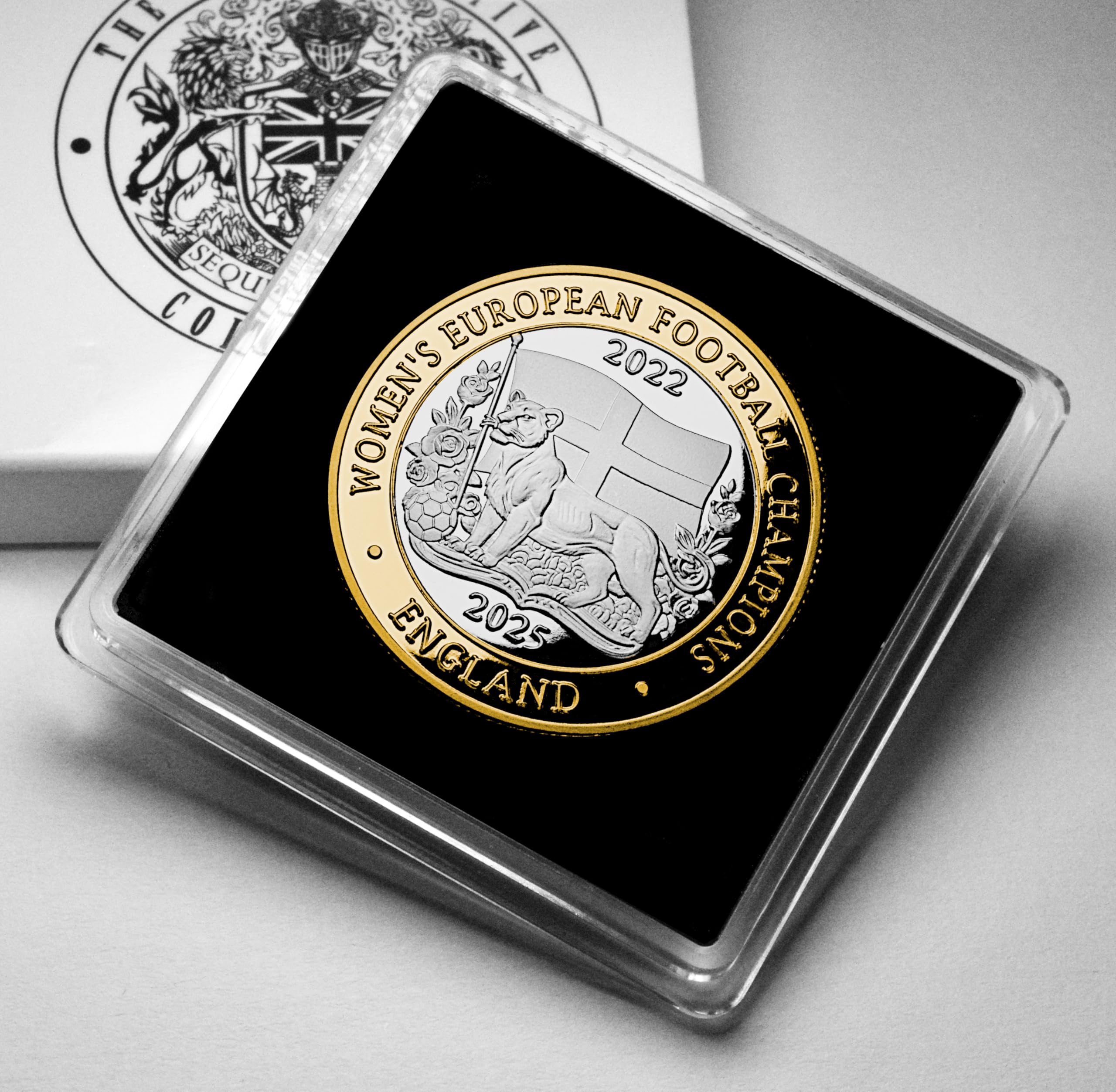 The Commemorative Coin Company ENGLAND Women's Football Silver & 24ct Gold Dual Metal Commemorative in Gift Case. Lioness/Lionesses European Champions 2022 2025.
